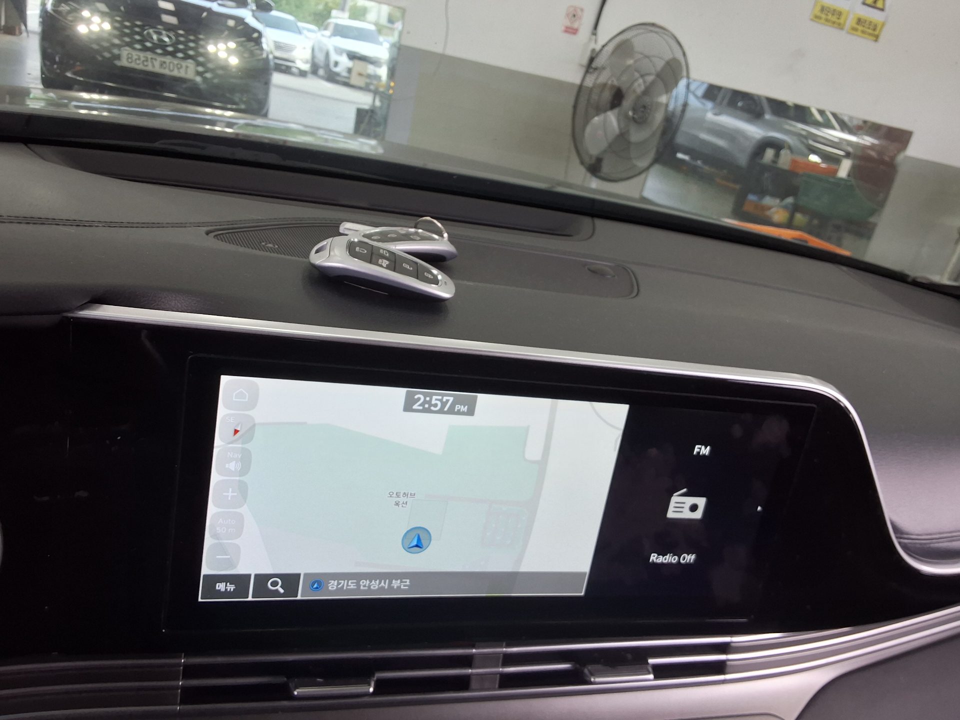 HYUNDAI THE NEW GRANDEUR IG HYBRID 2.4 HEV PREMIUM 2022 - zdjęcie 17