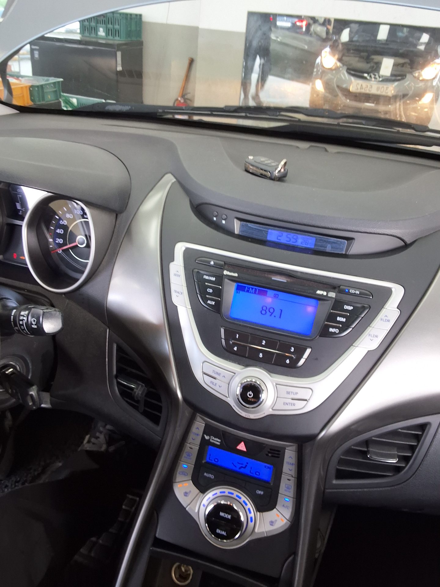 HYUNDAI AVANTE MD M16 GDi LUXURY 2012 - zdjęcie 18