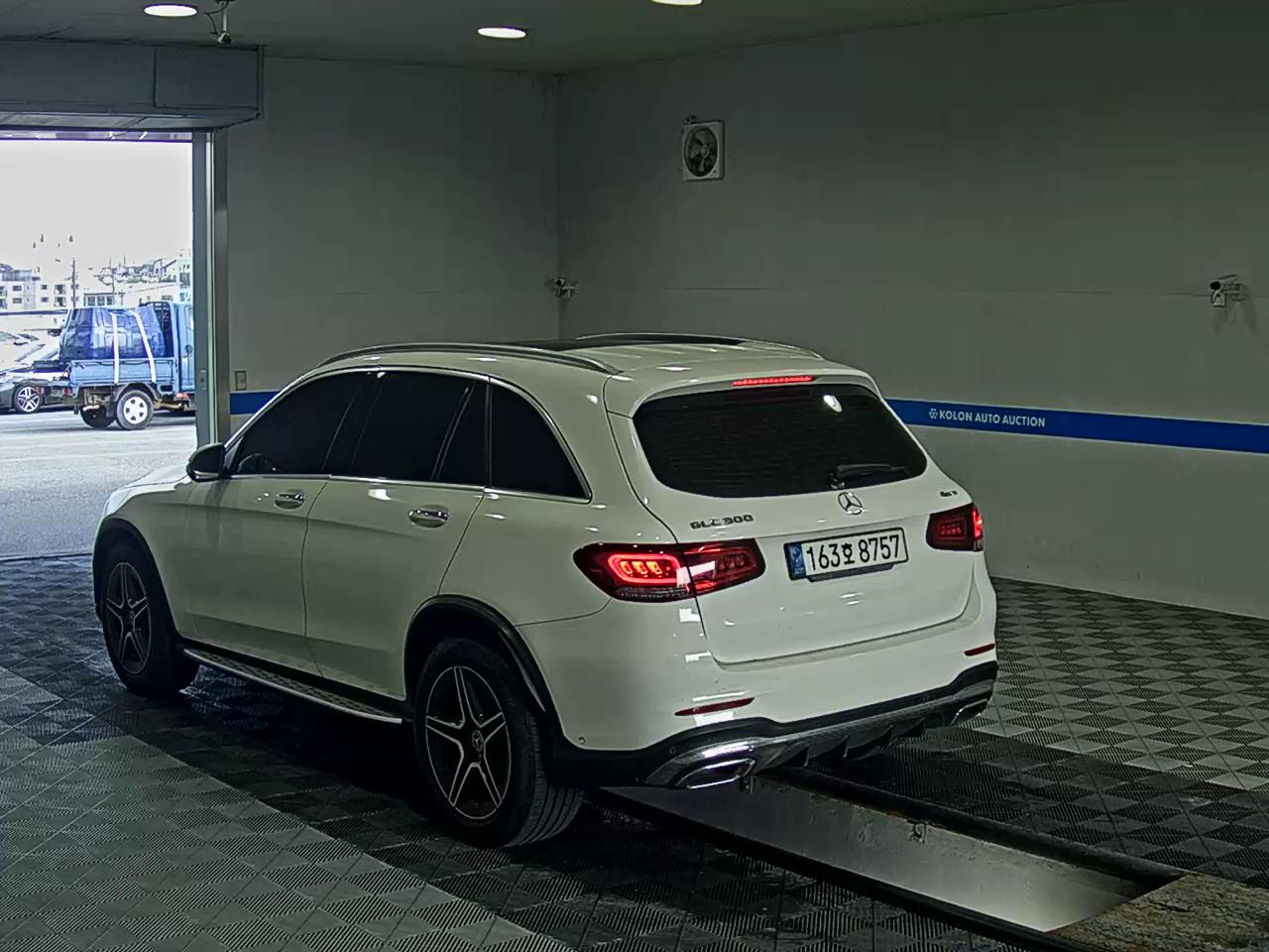 MERCEDES-BENZ GLC-CLASS GLC 300 4MATIC 2022 - zdjęcie 6