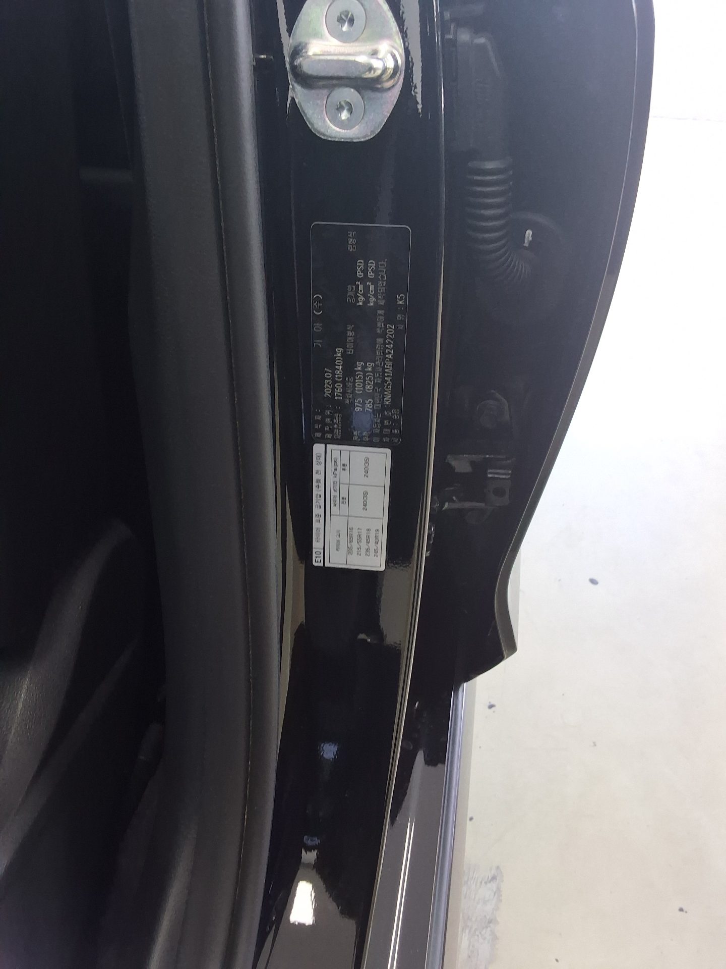 KIA NEW K5 (DL3) 2.0 GASOLINE SIGNATURE 2023 - zdjęcie 16