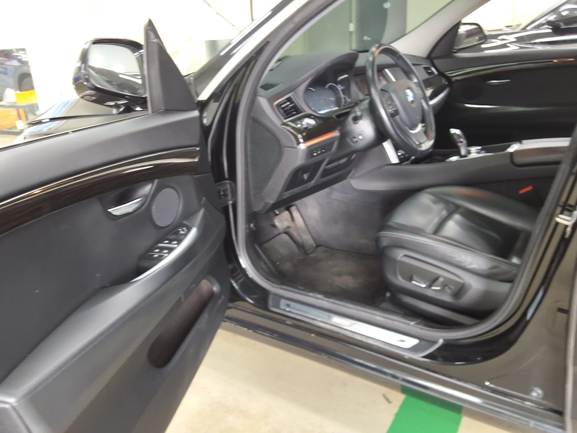 BMW GRAN TURISMO (GT) 5 SERIES GT 20d ED EDITION LUXURY 2017 - zdjęcie 11