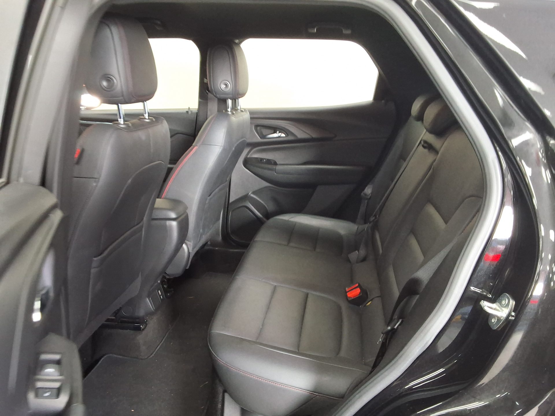 CHEVROLET (DAEWOO) TRAILBLAZER 1.35 GASOLINE RS 2022 - zdjęcie 13