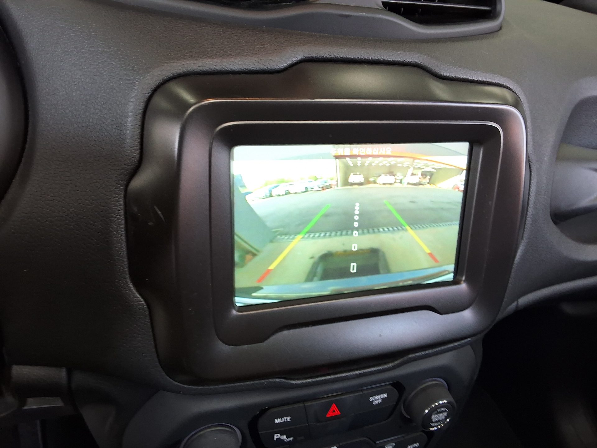 JEEP RENEGADE 2.4 GASOLINE LONGITUDE 2021 - zdjęcie 18