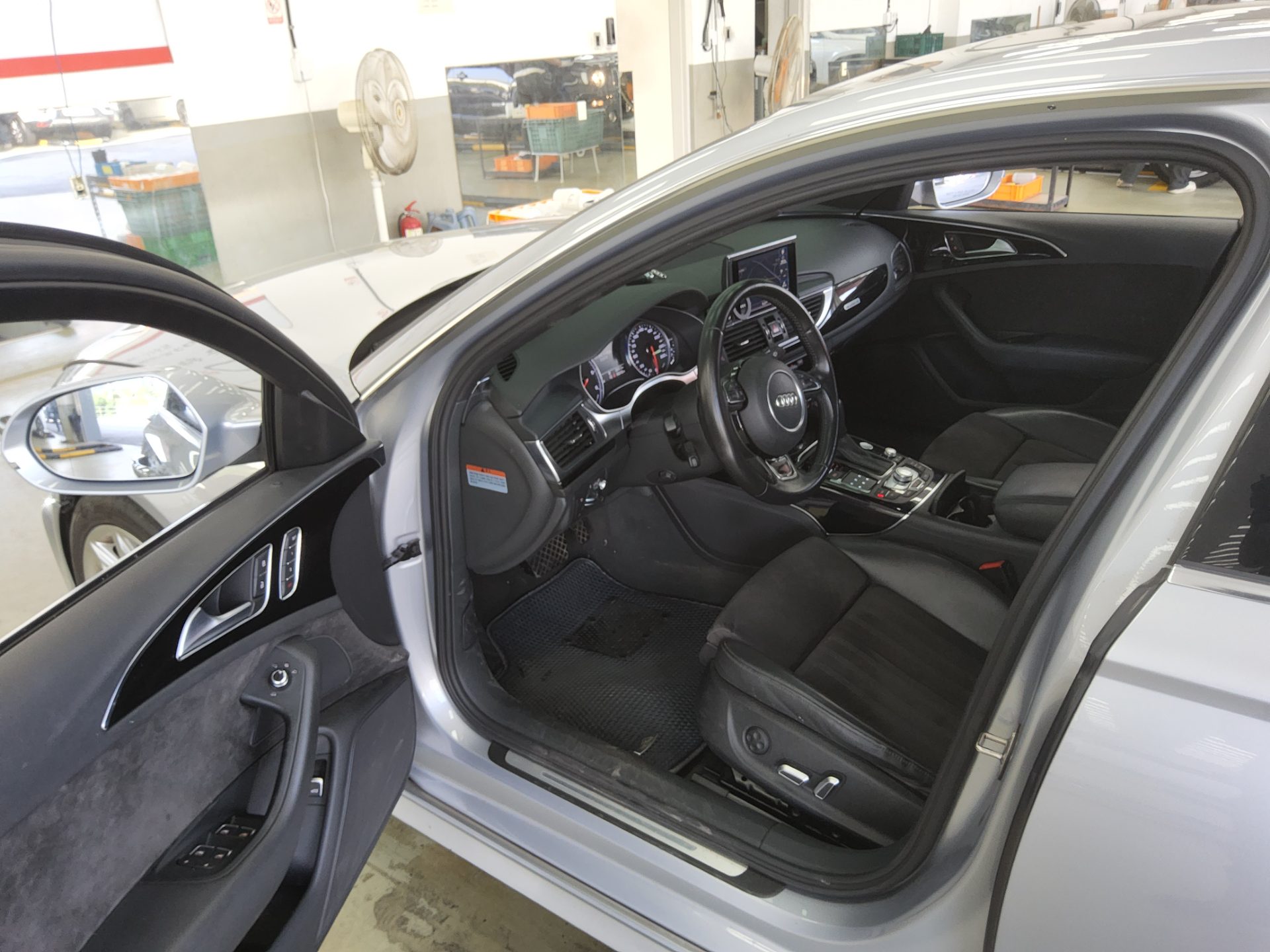 AUDI A6 (4TH GEN) 40 TDI QUATTRO SPORTS 2016 - zdjęcie 10