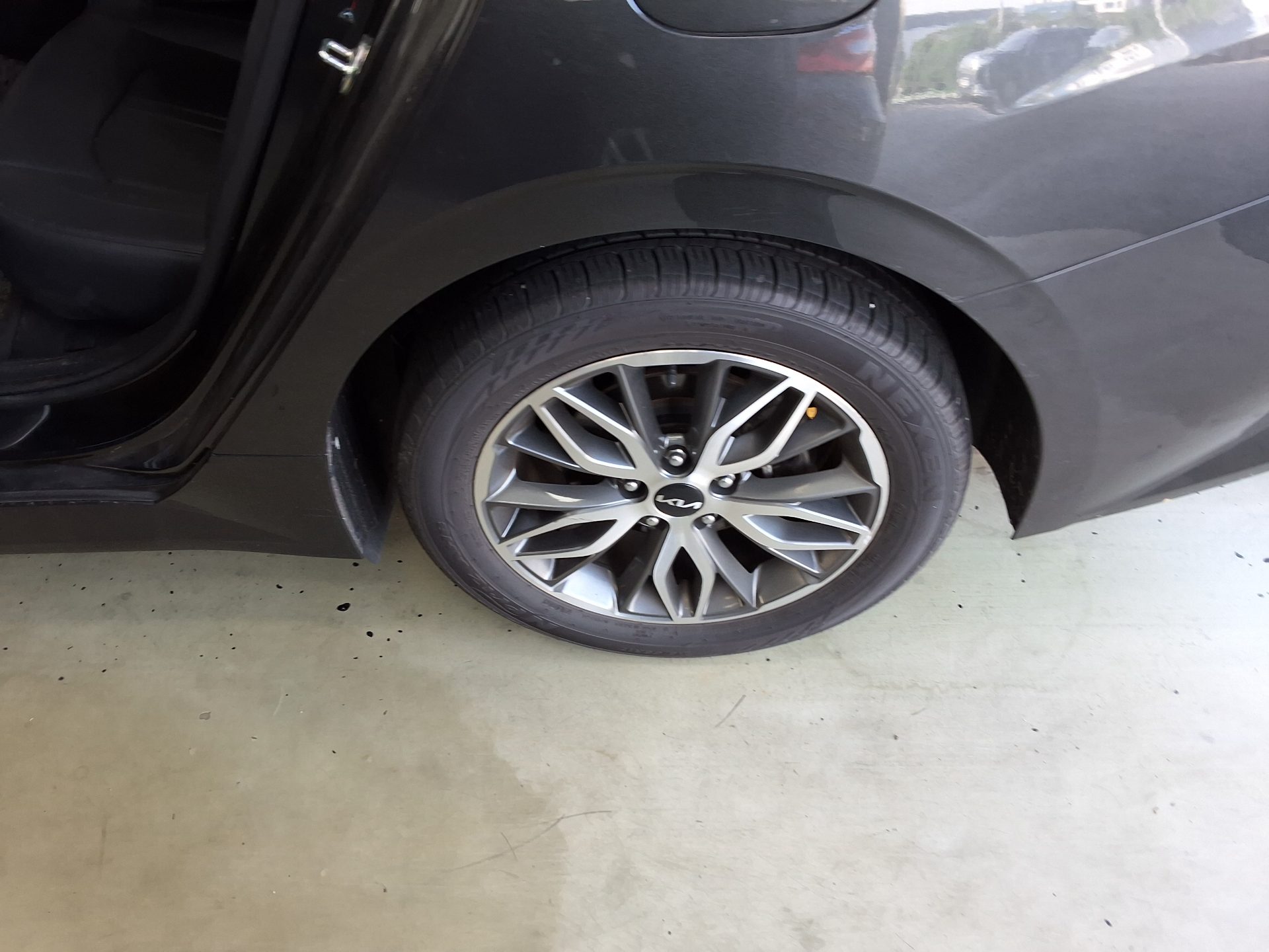 KIA NEW K5 (DL3) 2.0 GASOLINE PRESTIGE 2022 - zdjęcie 21