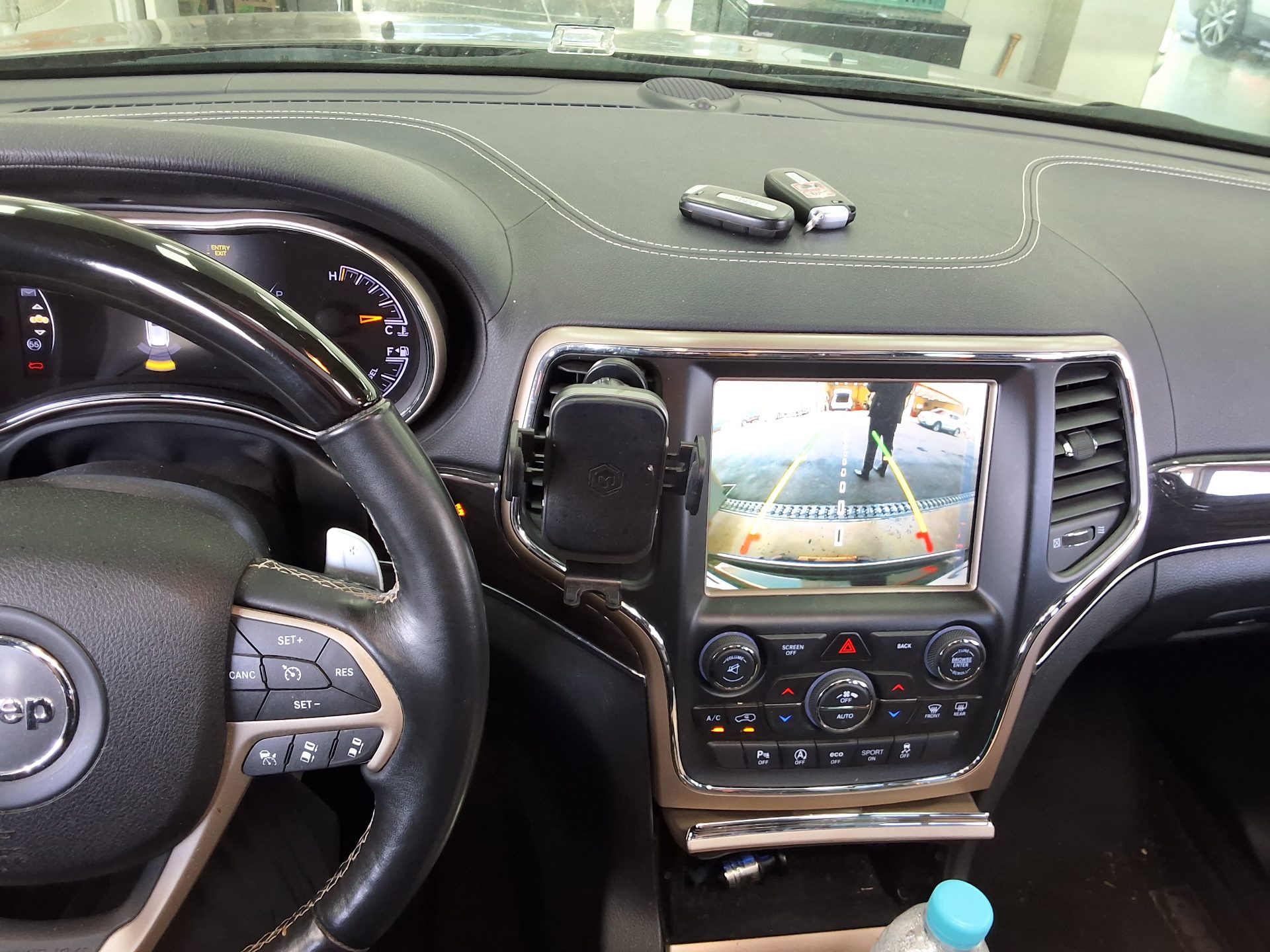 JEEP GRAND CHEROKEE (WK2) 3.0 V6 TURBO DIESEL OVERLAND 2016 - zdjęcie 17
