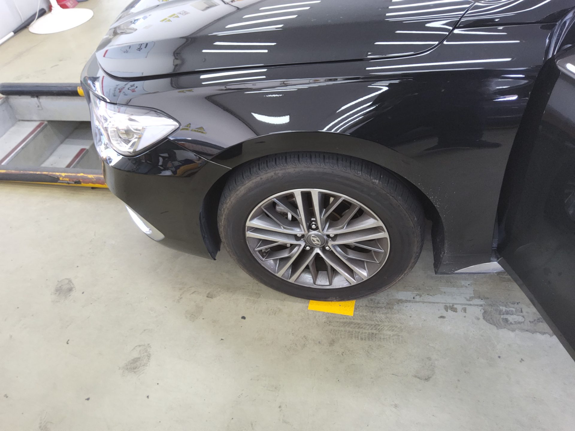 HYUNDAI GRANDEUR IG 3.0 LPi RENTAL CAR MODERN 2019 - zdjęcie 21