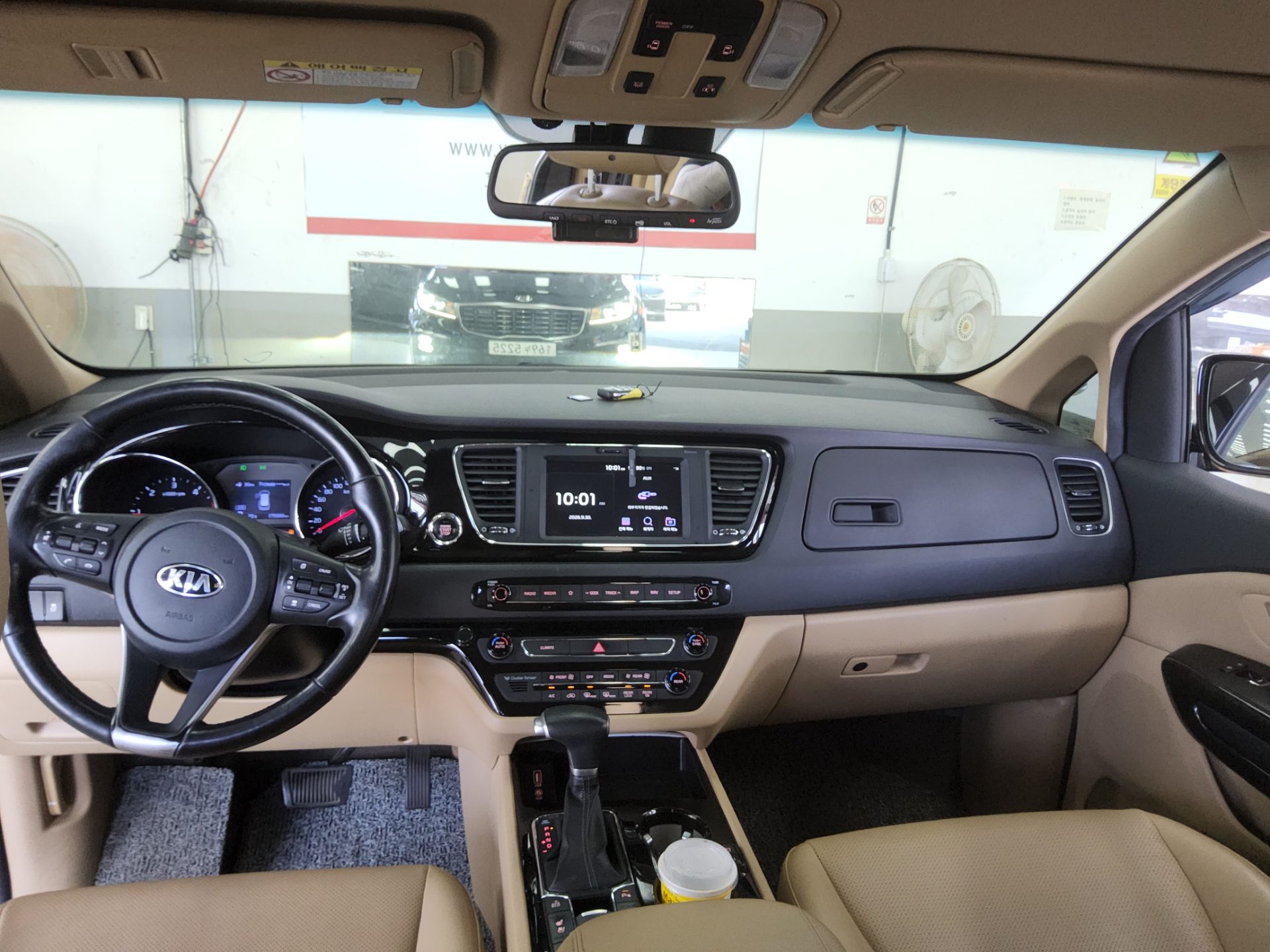 KIA THE NEW CARNIVAL HI-LIMOUSINE 9-SEATER DIESEL PRESTIGE 2019 - zdjęcie 11