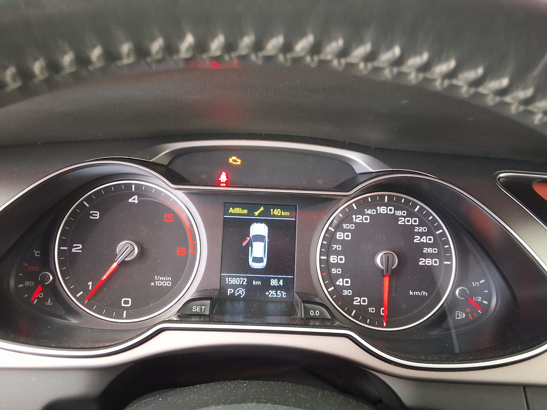 AUDI A4 (4TH GEN) 30 TDI DYNAMIC 2015 - zdjęcie 10