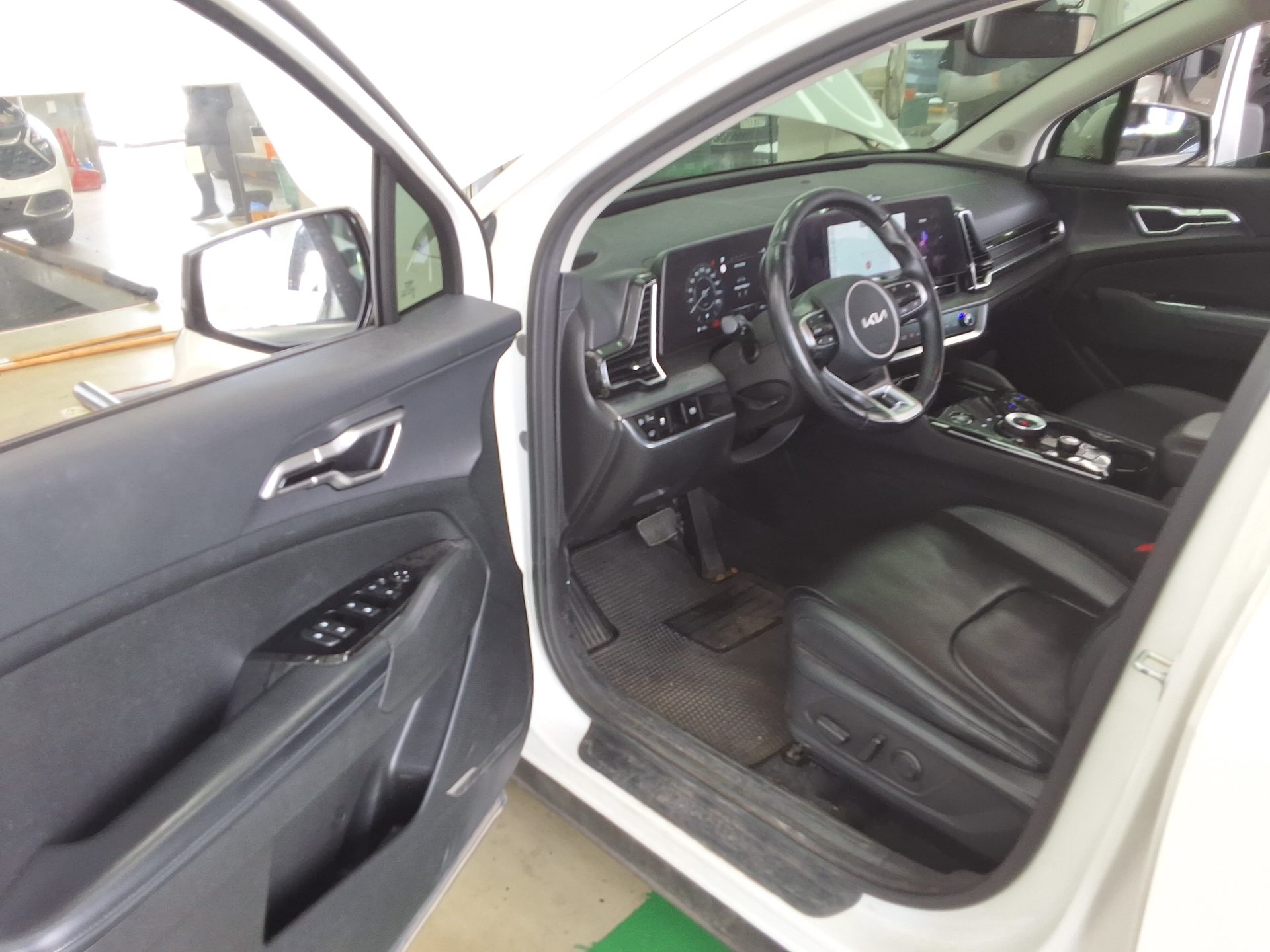 KIA THE ALL NEW SPORTAGE 2.0 DIESEL 2WD NOBLESSE 2022 - zdjęcie 10