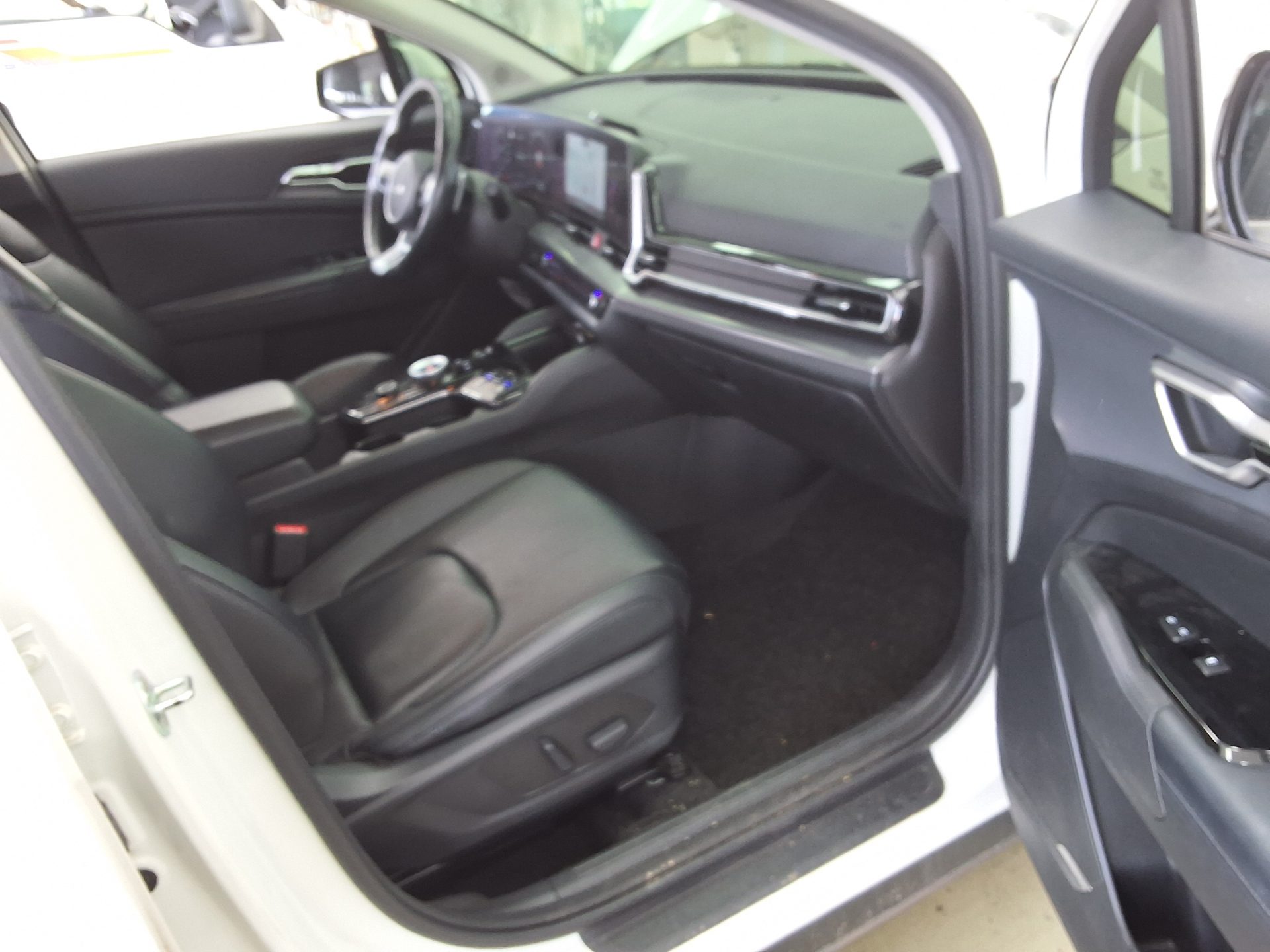 KIA THE ALL NEW SPORTAGE 2.0 DIESEL 2WD NOBLESSE 2022 - zdjęcie 14