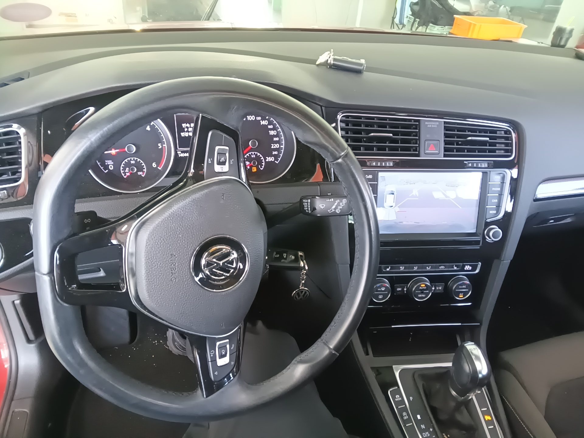 VOLKSWAGEN GOLF (7TH GEN) 2.0 TDI 2015 - zdjęcie 17