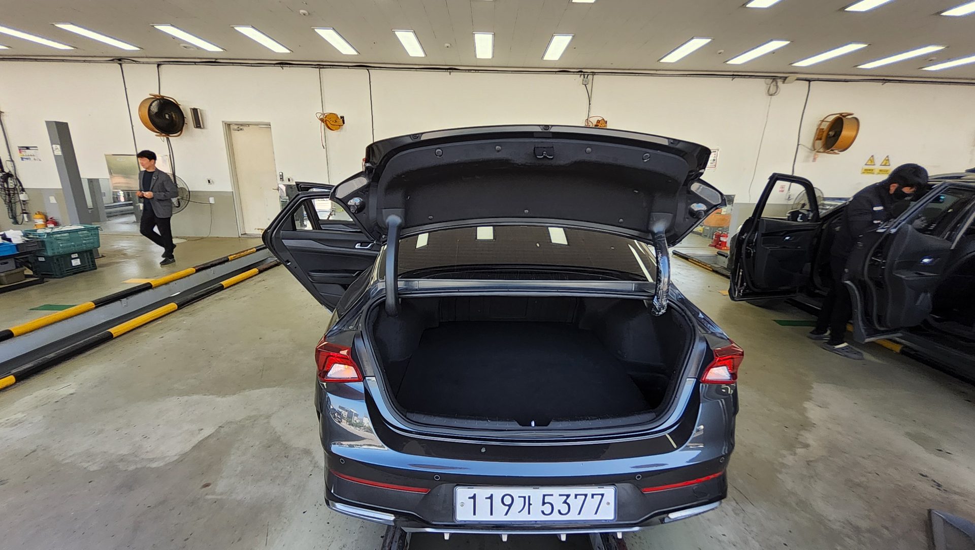 KIA NEW K5 (DL3) 2.0 LPI RENTAL CAR STANDARD 2023 - zdjęcie 15