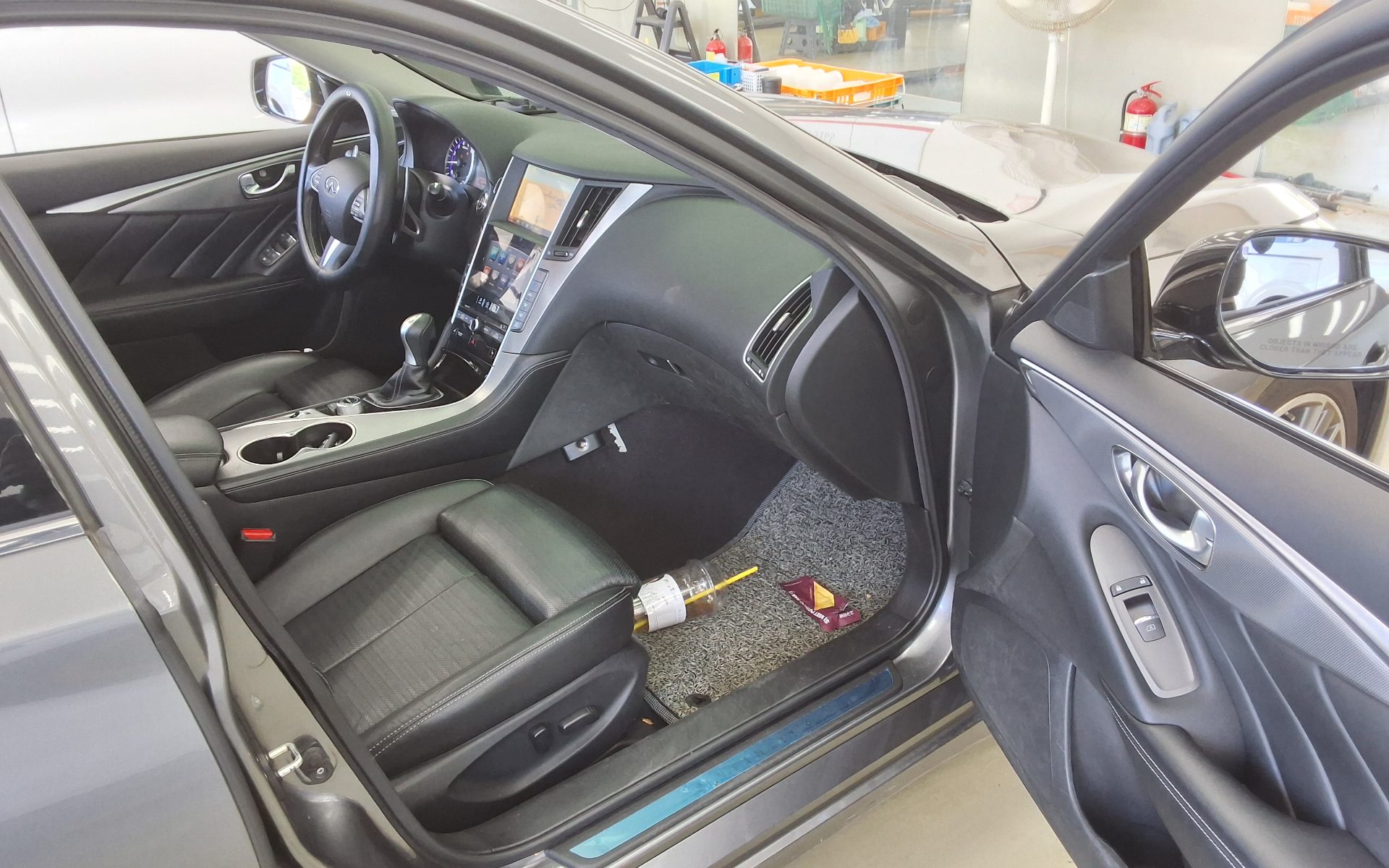 INFINITI Q50 S HYBRID 2015 - zdjęcie 14