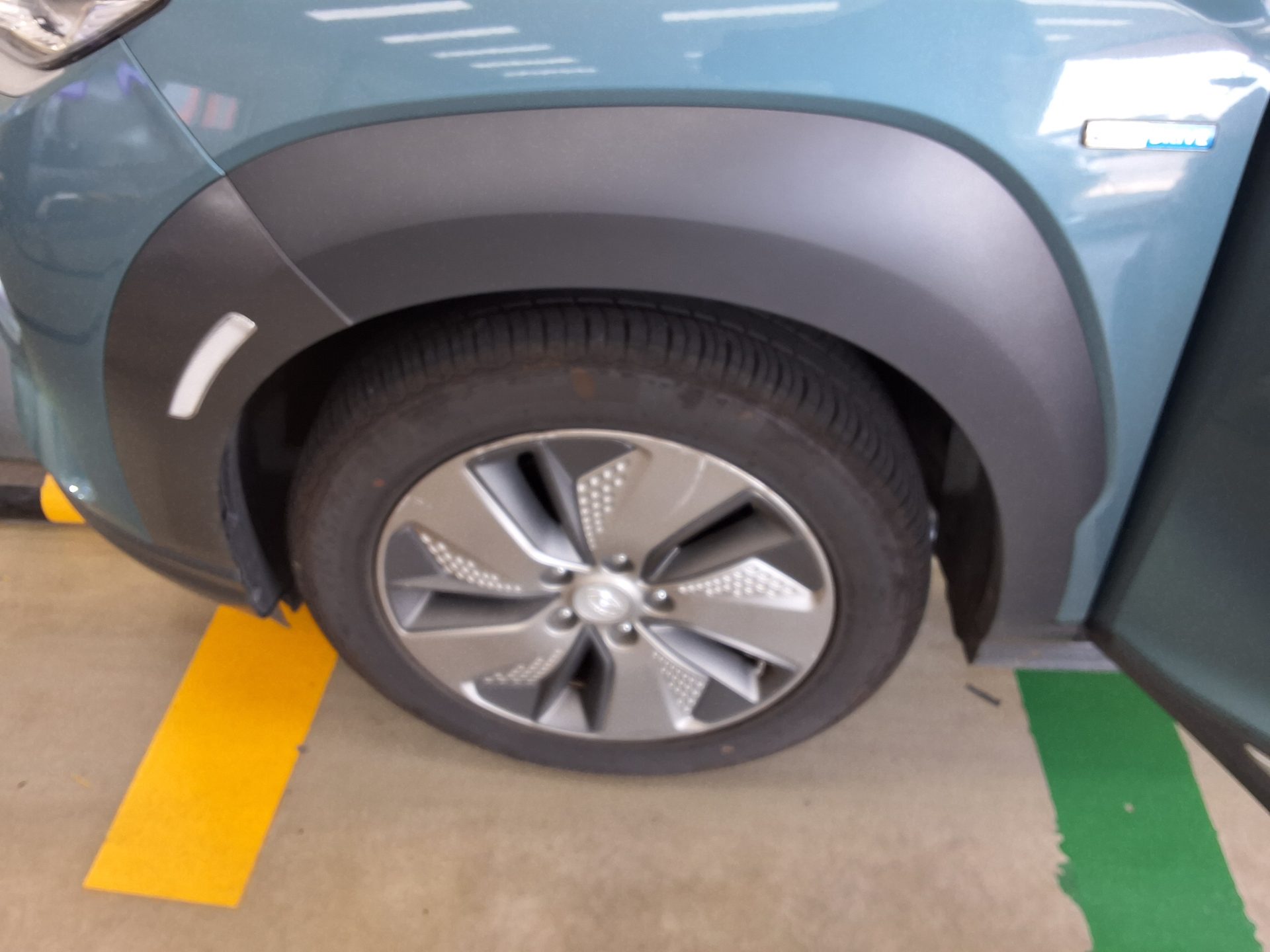 HYUNDAI KONA ELECTRIC EV PREMIUM 2019 - zdjęcie 19