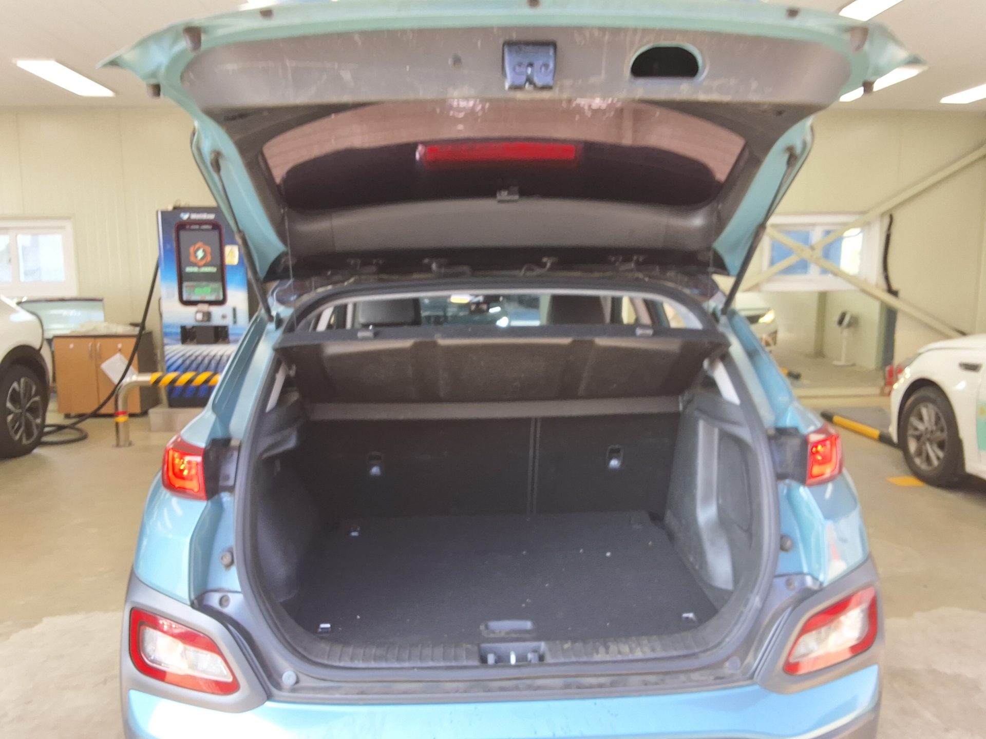 HYUNDAI KONA ELECTRIC EV PREMIUM 2019 - zdjęcie 16