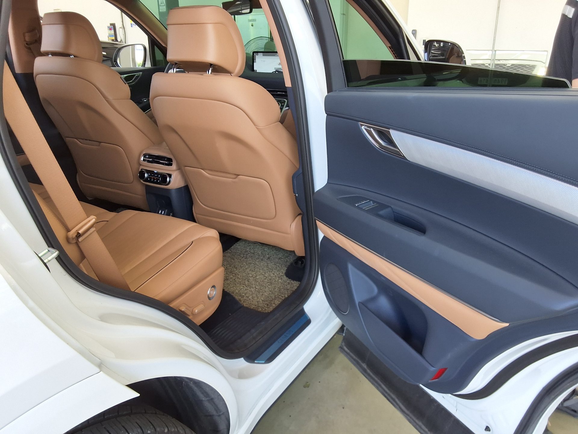 GENESIS GV80 2.5 GASOLINE AWD BASE MODEL 2023 - zdjęcie 17