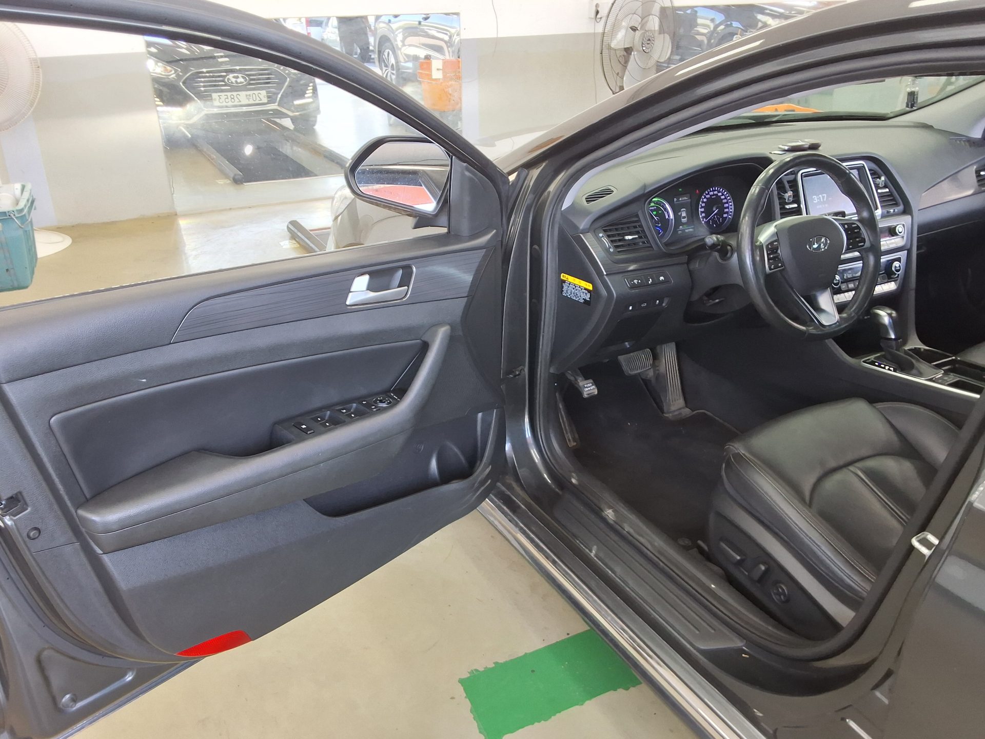HYUNDAI LF SONATA NEW RISE HYBRID 2.0 P-HEV PREMIUM 2019 - zdjęcie 10