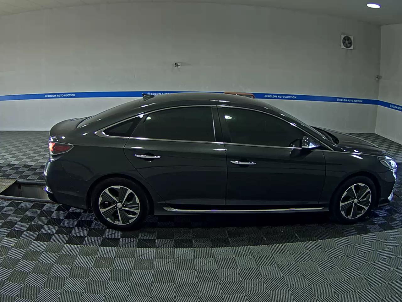 HYUNDAI LF SONATA NEW RISE HYBRID 2.0 P-HEV PREMIUM 2019 - zdjęcie 4
