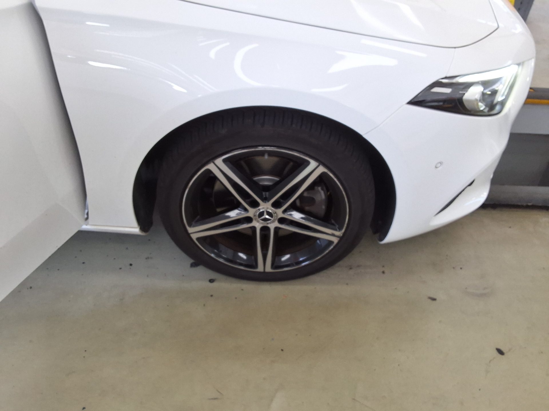 MERCEDES-BENZ A-CLASS (4TH GEN) A250 4MATIC SEDAN 2020 - zdjęcie 23