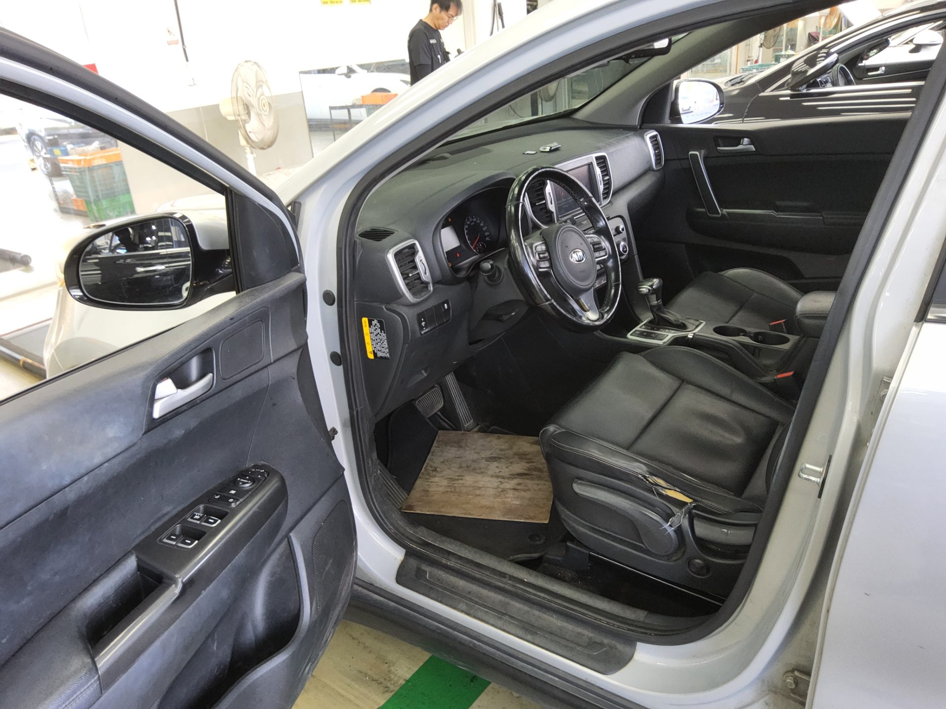 KIA NEW SPORTAGE 1.7 2WD NOBLESSE 2018 - zdjęcie 10