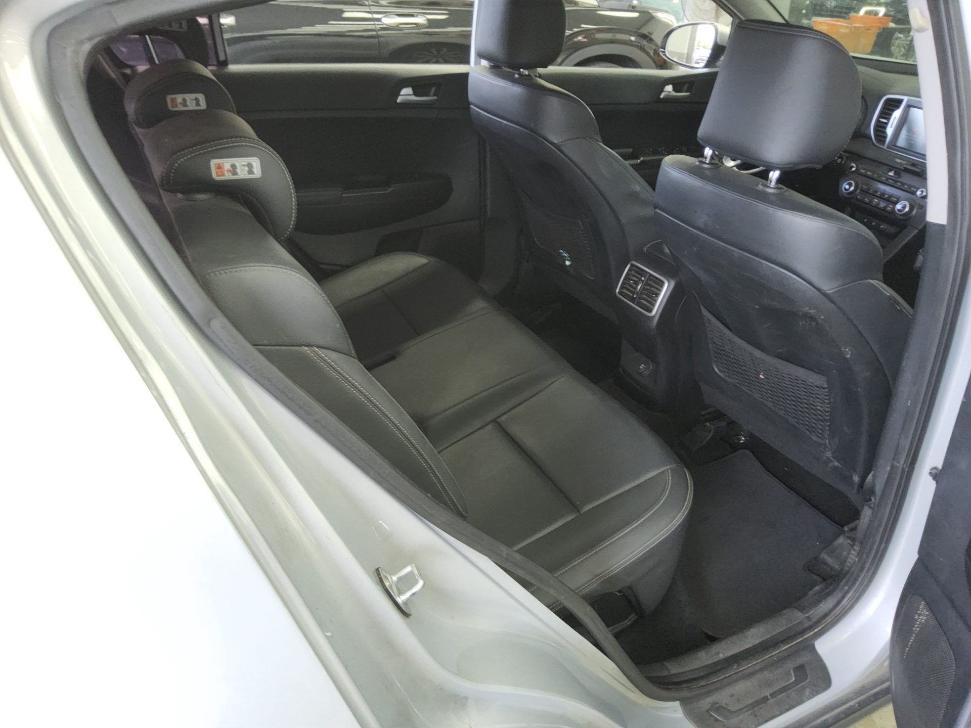 KIA NEW SPORTAGE 1.7 2WD NOBLESSE 2018 - zdjęcie 13