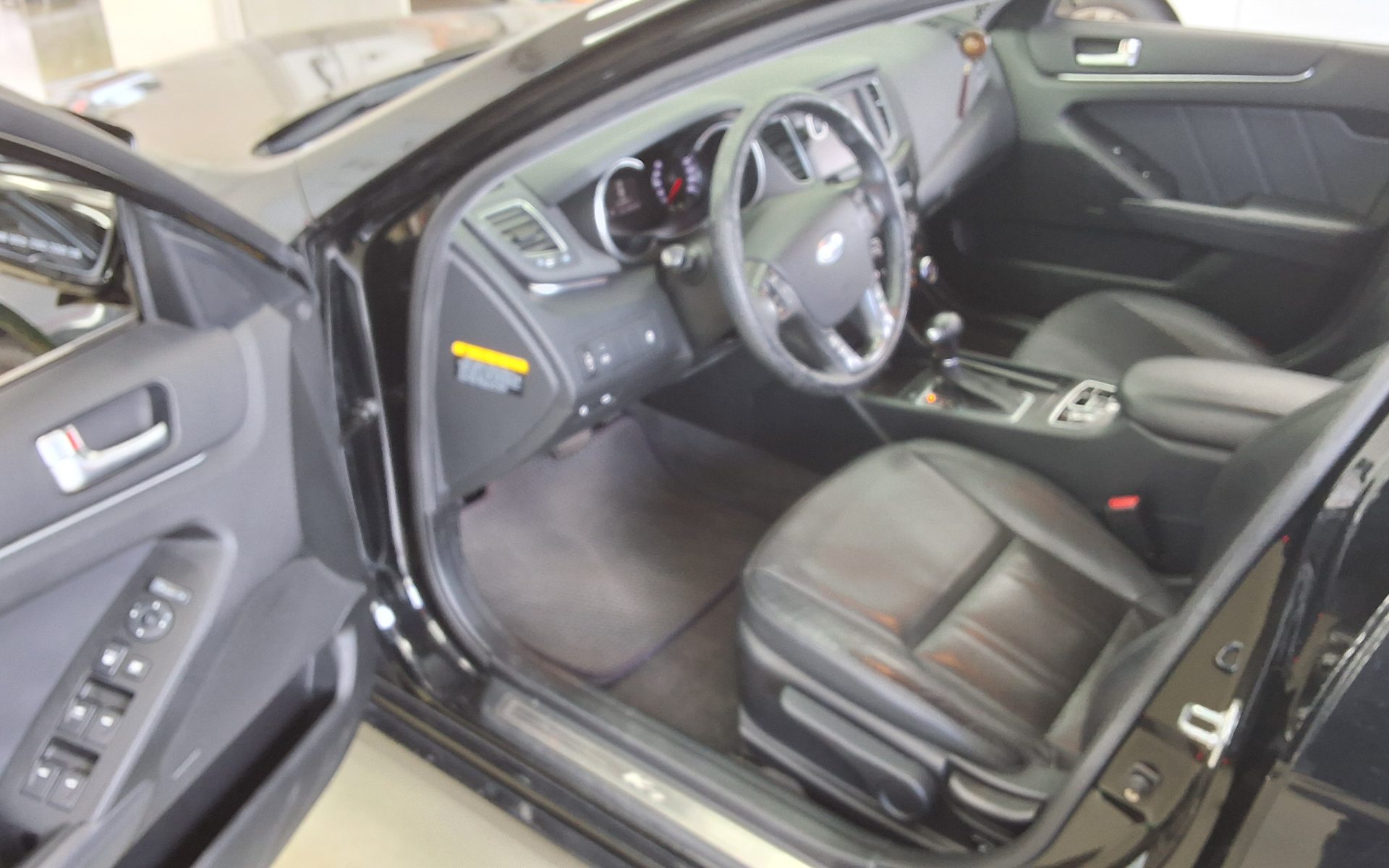 KIA K7 PRESTIGE 2.4 GDI LUXURY 2012 - zdjęcie 10