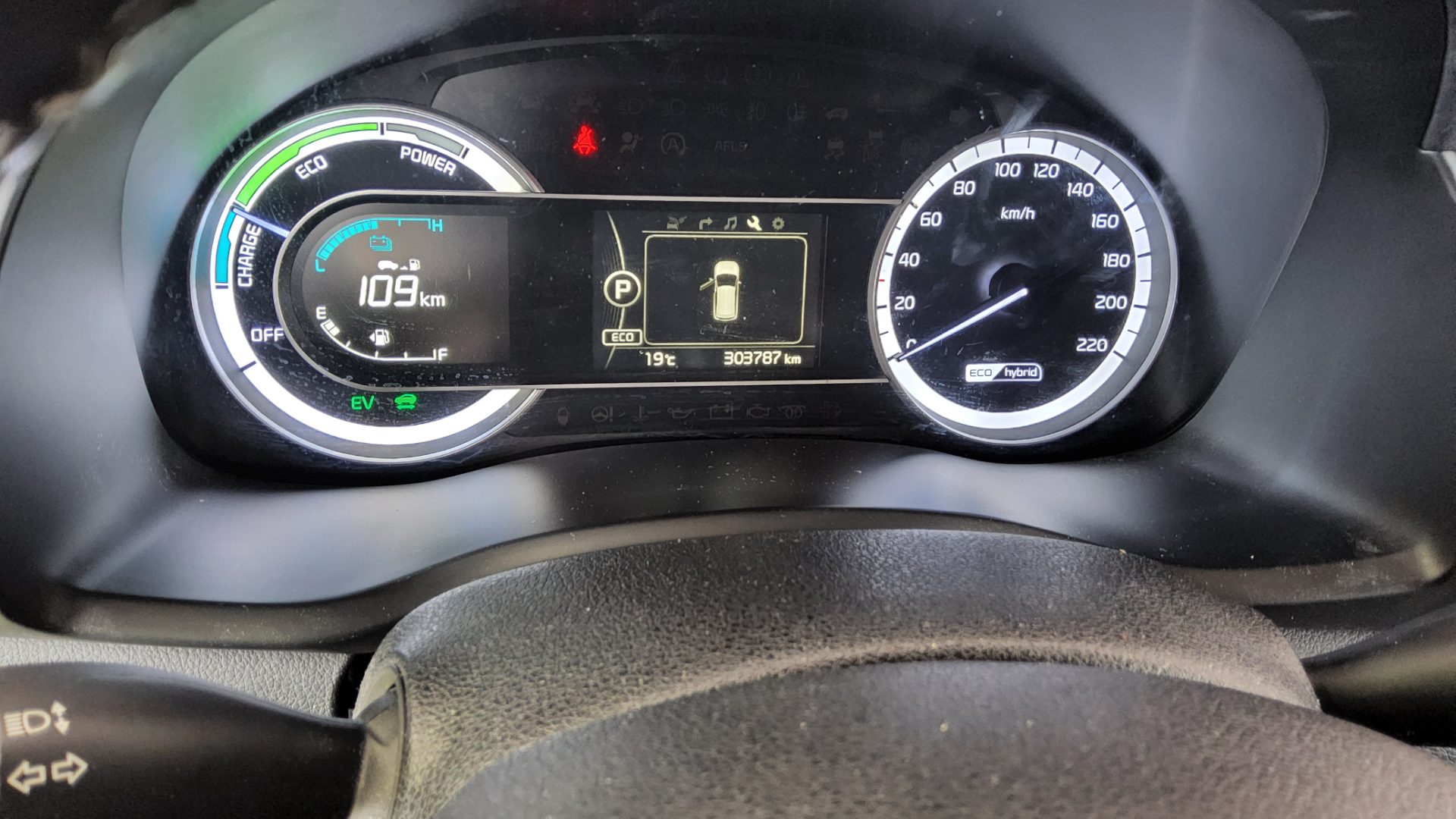 KIA NIRO 1.6 HYBRID PRESTIGE 2017 - zdjęcie 9