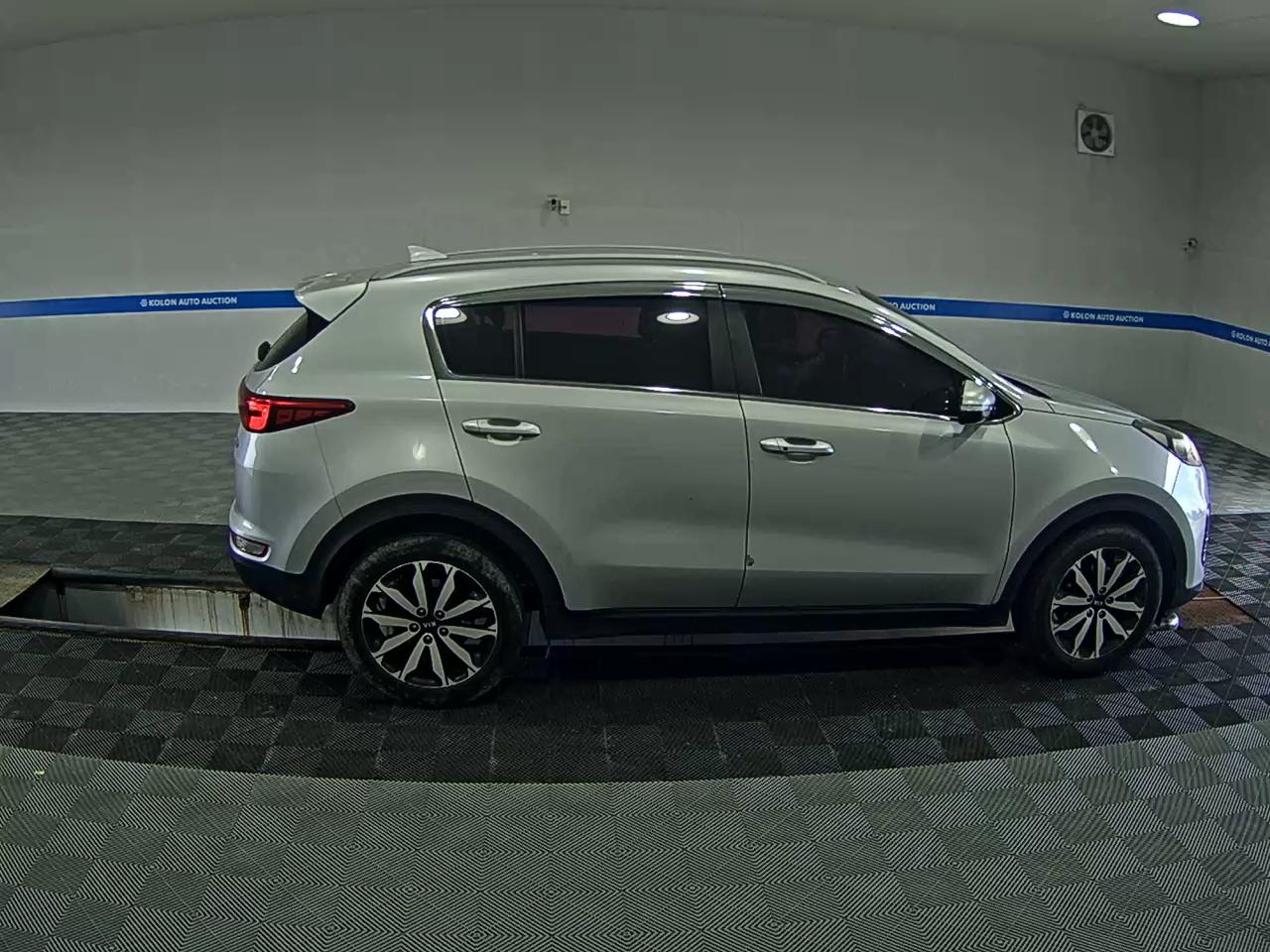 KIA NEW SPORTAGE 1.7 2WD NOBLESSE 2018 - zdjęcie 4