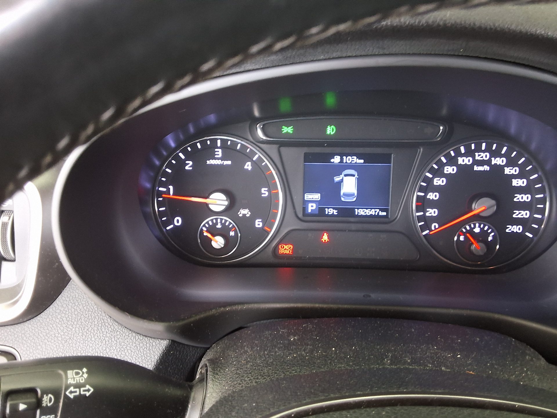 KIA THE NEW SORENTO DIESEL R2.2 2WD NOBLESSE 2018 - zdjęcie 9