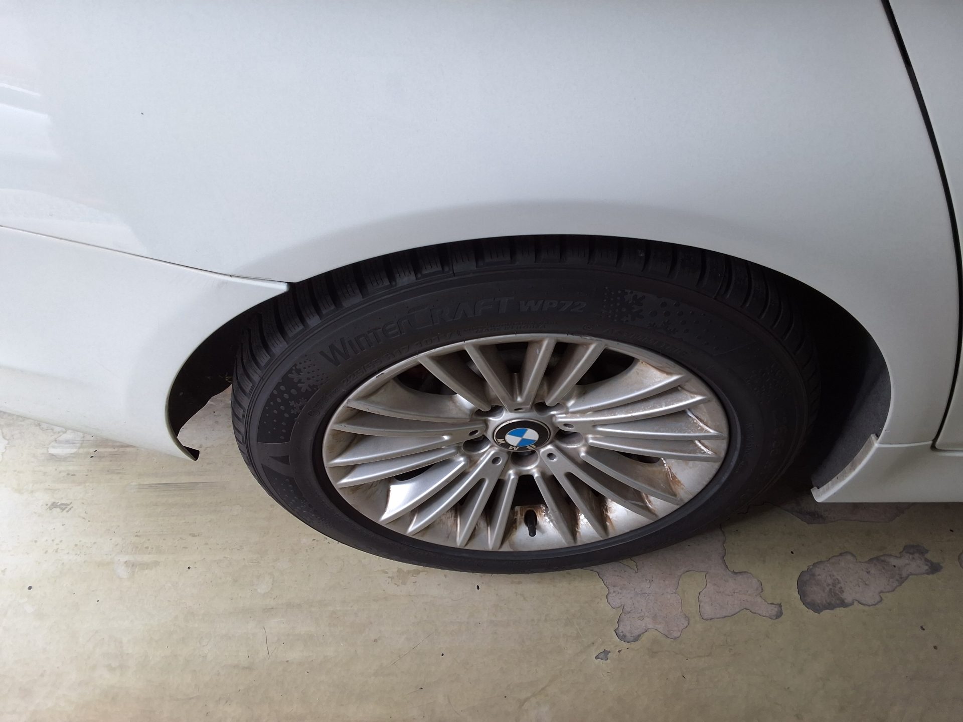 BMW 5 SERIES (6TH GEN) 520d 2012 - zdjęcie 22