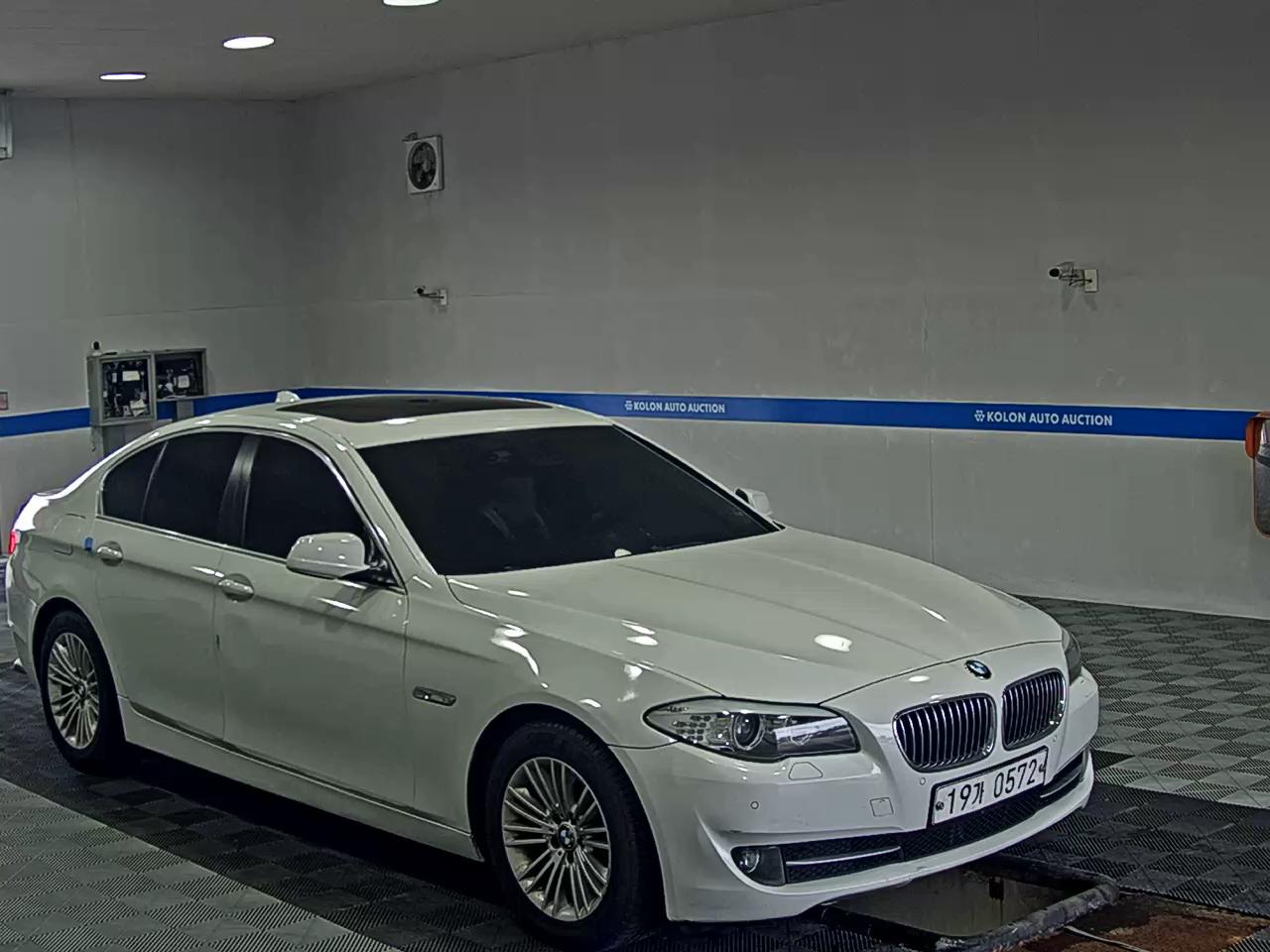 BMW 5 SERIES (6TH GEN) 520d 2012 - zdjęcie 3