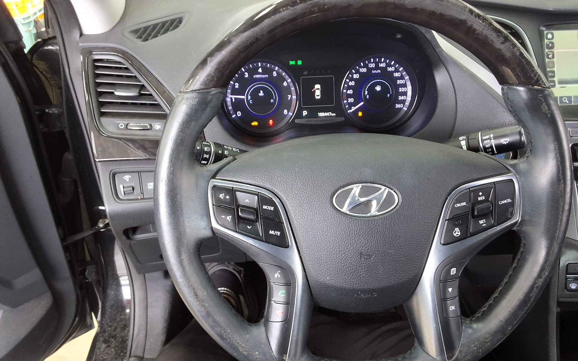HYUNDAI GRANDEUR HG HG 300 PREMIUM COLLECTION 2017 - zdjęcie 17