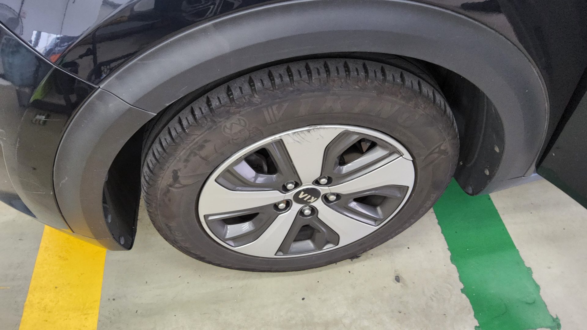 KIA NIRO 1.6 HYBRID PRESTIGE 2018 - zdjęcie 22