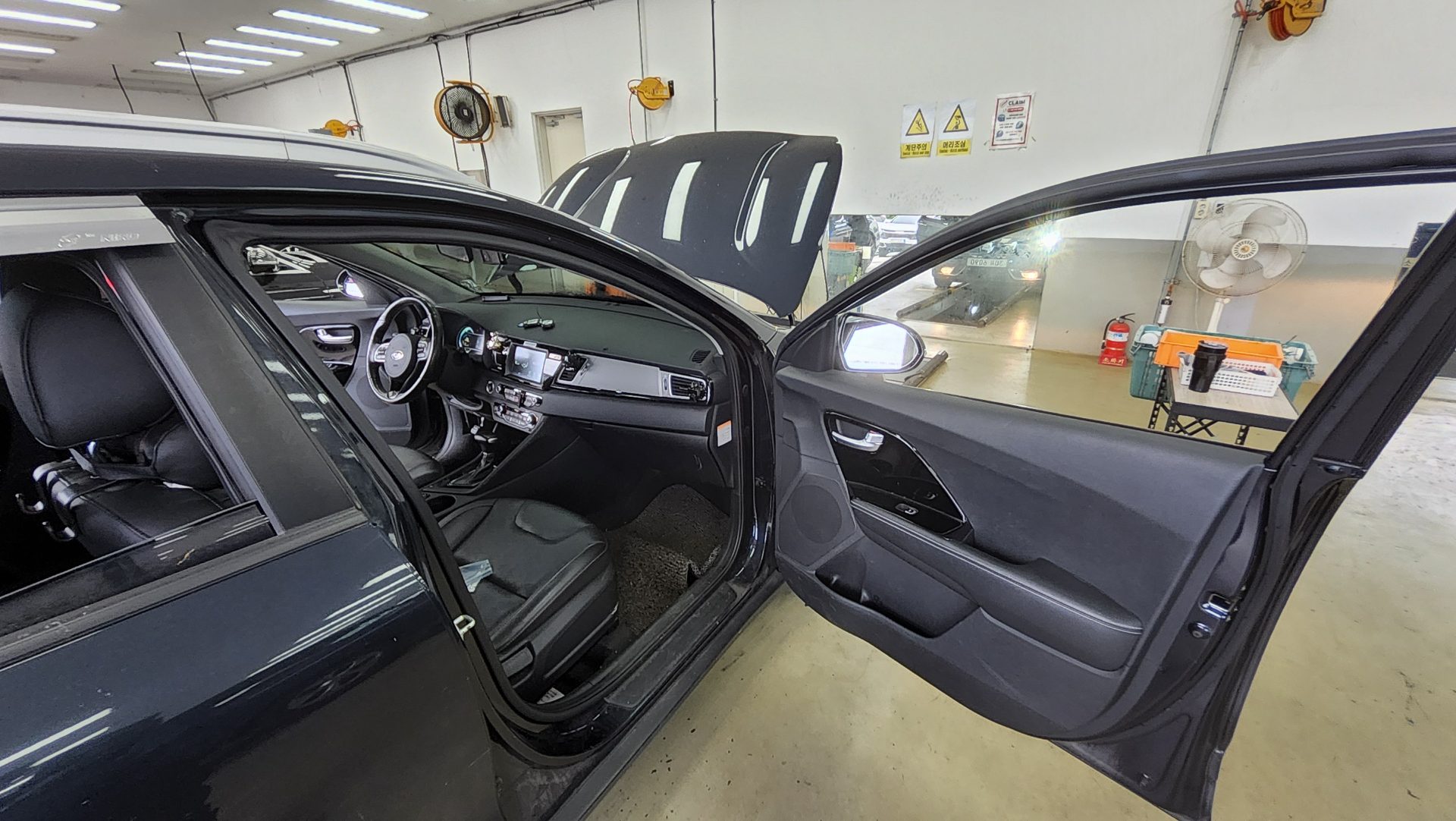 KIA NIRO 1.6 HYBRID PRESTIGE 2018 - zdjęcie 14