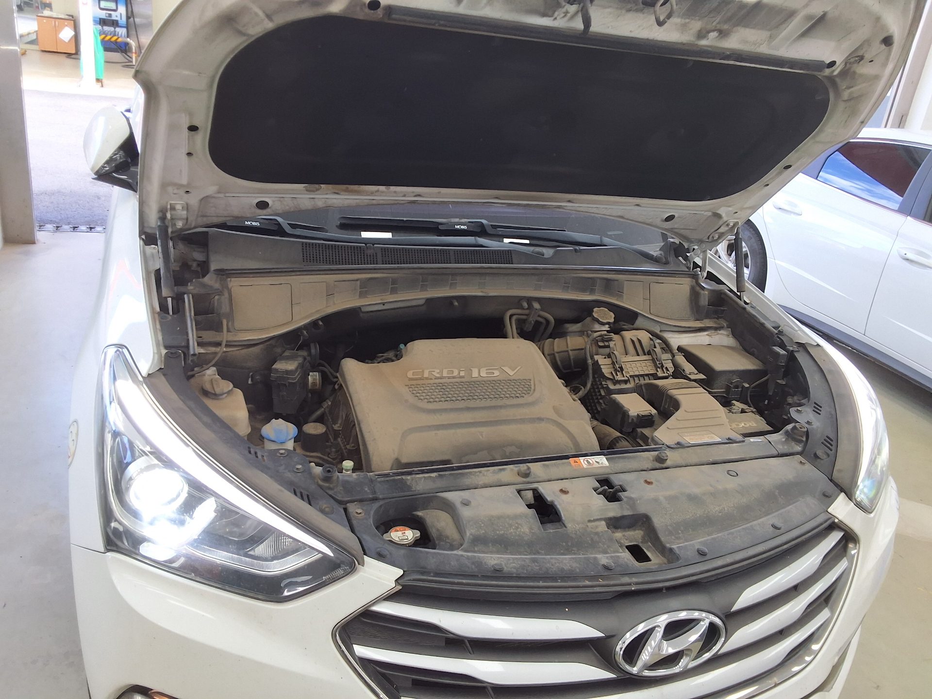 HYUNDAI SANTA FE THE PRIME DIESEL R2.0 4WD PREMIUM 2017 - zdjęcie 18