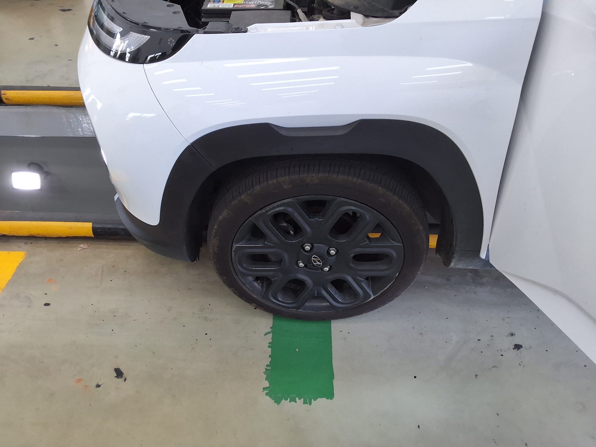 HYUNDAI CASPER GASOLINE 1.0 TURBO THE ESSENTIAL 2023 - zdjęcie 22