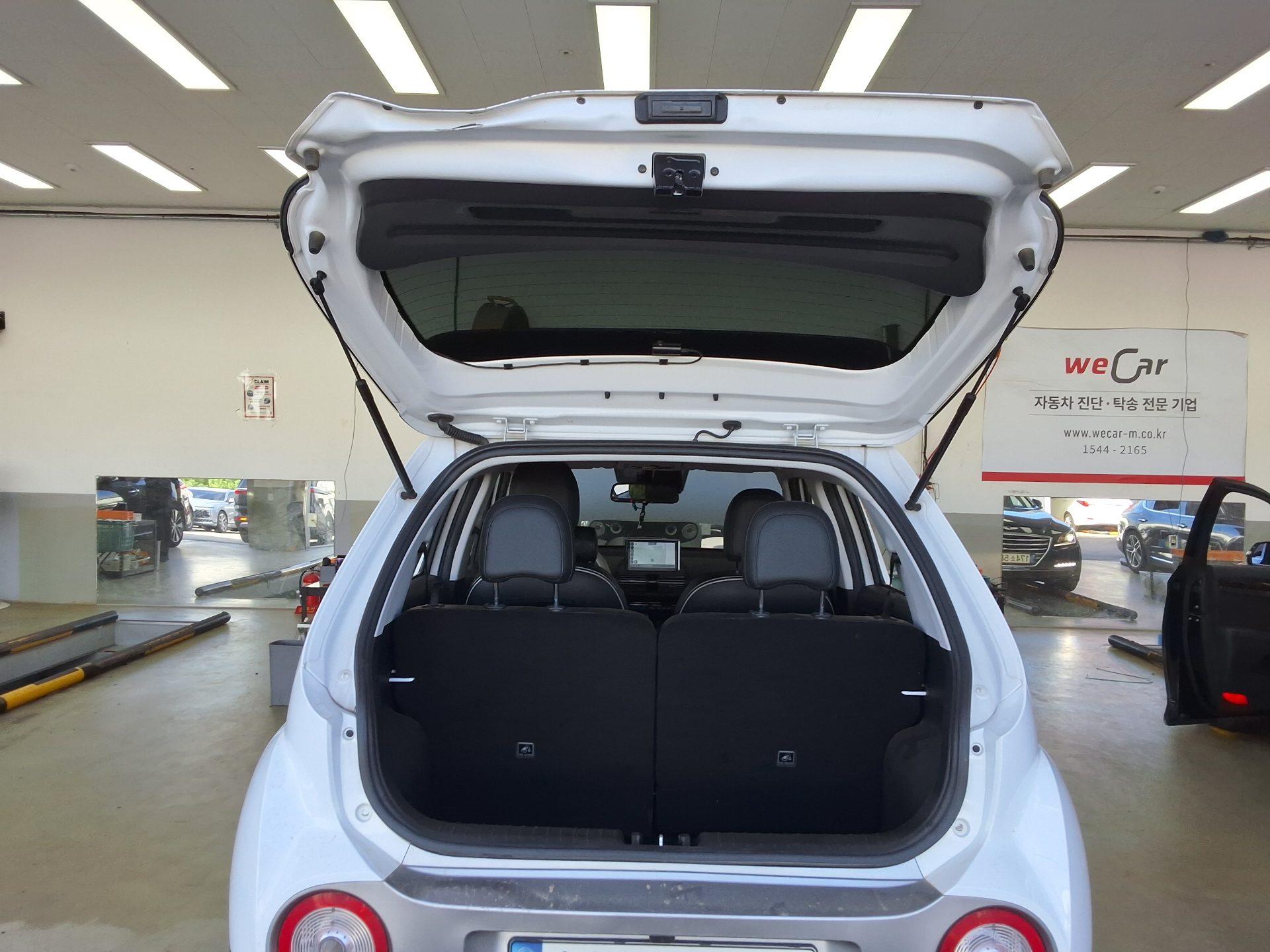 HYUNDAI CASPER GASOLINE 1.0 TURBO THE ESSENTIAL 2023 - zdjęcie 15