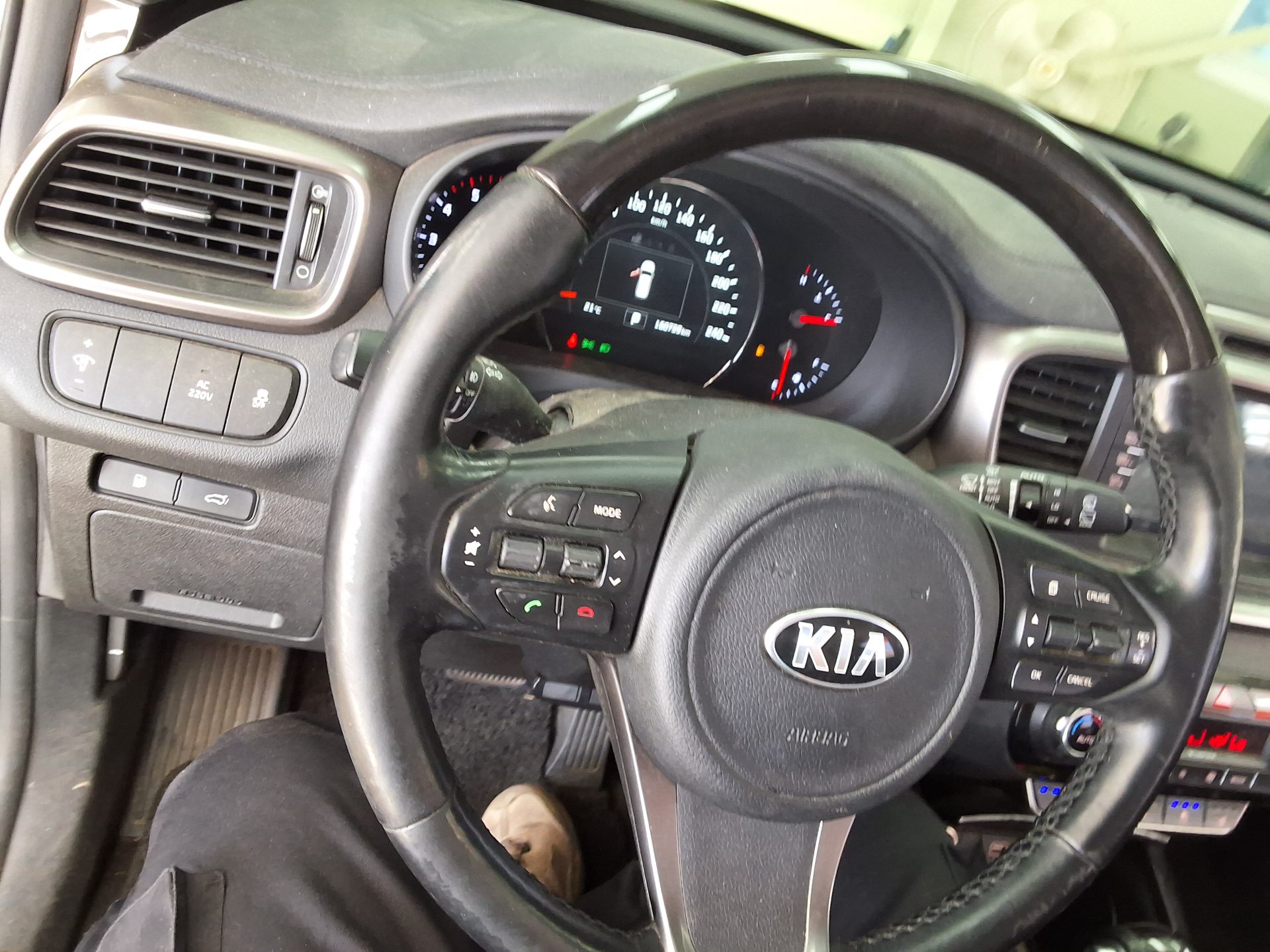 KIA ALL NEW SORENTO R2.0 2WD NOBLESSE SPECIAL 2015 - zdjęcie 23