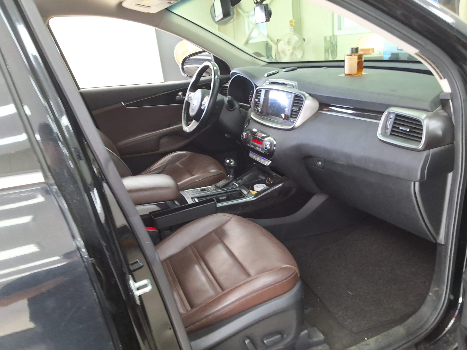 KIA ALL NEW SORENTO R2.0 2WD NOBLESSE SPECIAL 2015 - zdjęcie 15