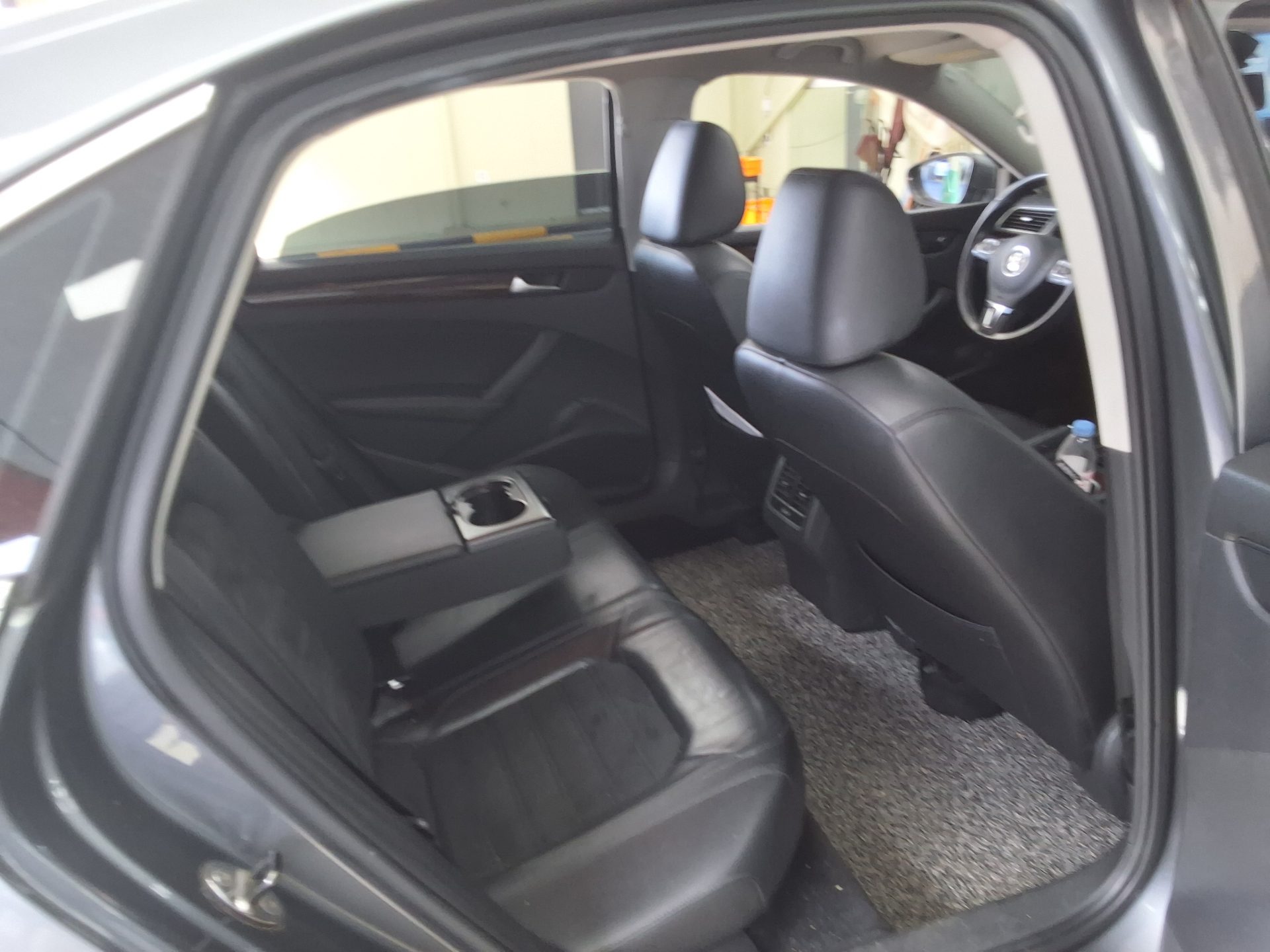 VOLKSWAGEN THE NEW PASSAT (7TH GEN) 2.0 TDI 2013 - zdjęcie 14