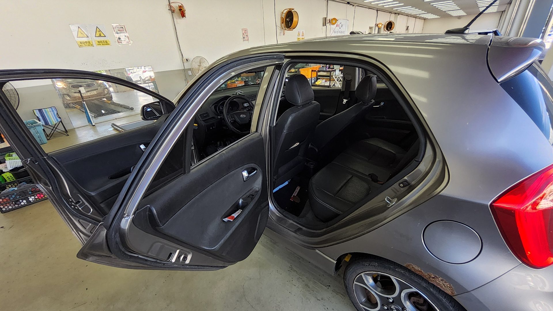 KIA ALL NEW MORNING GASOLINE LUXURY 2012 - zdjęcie 12