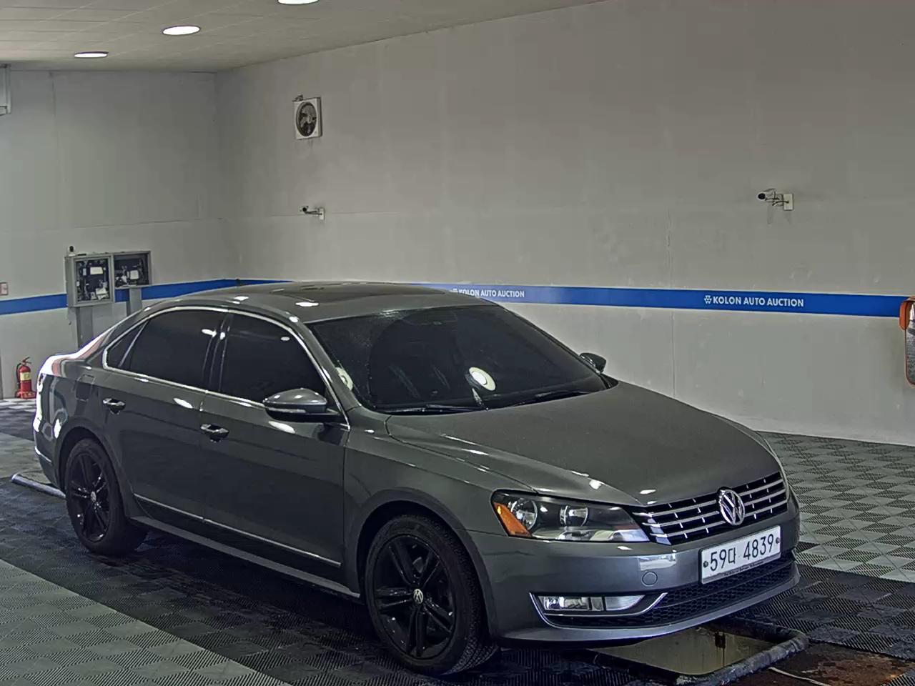 VOLKSWAGEN THE NEW PASSAT (7TH GEN) 2.0 TDI 2013 - zdjęcie 3