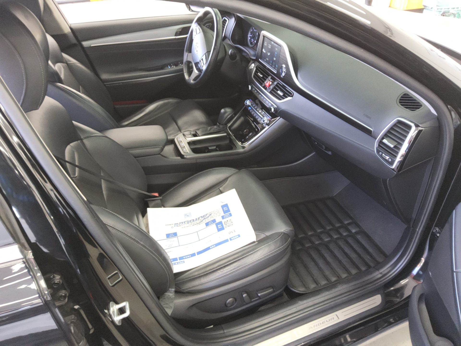 HYUNDAI GRANDEUR IG 3.3 GDi CELEBRITY 2019 - zdjęcie 14
