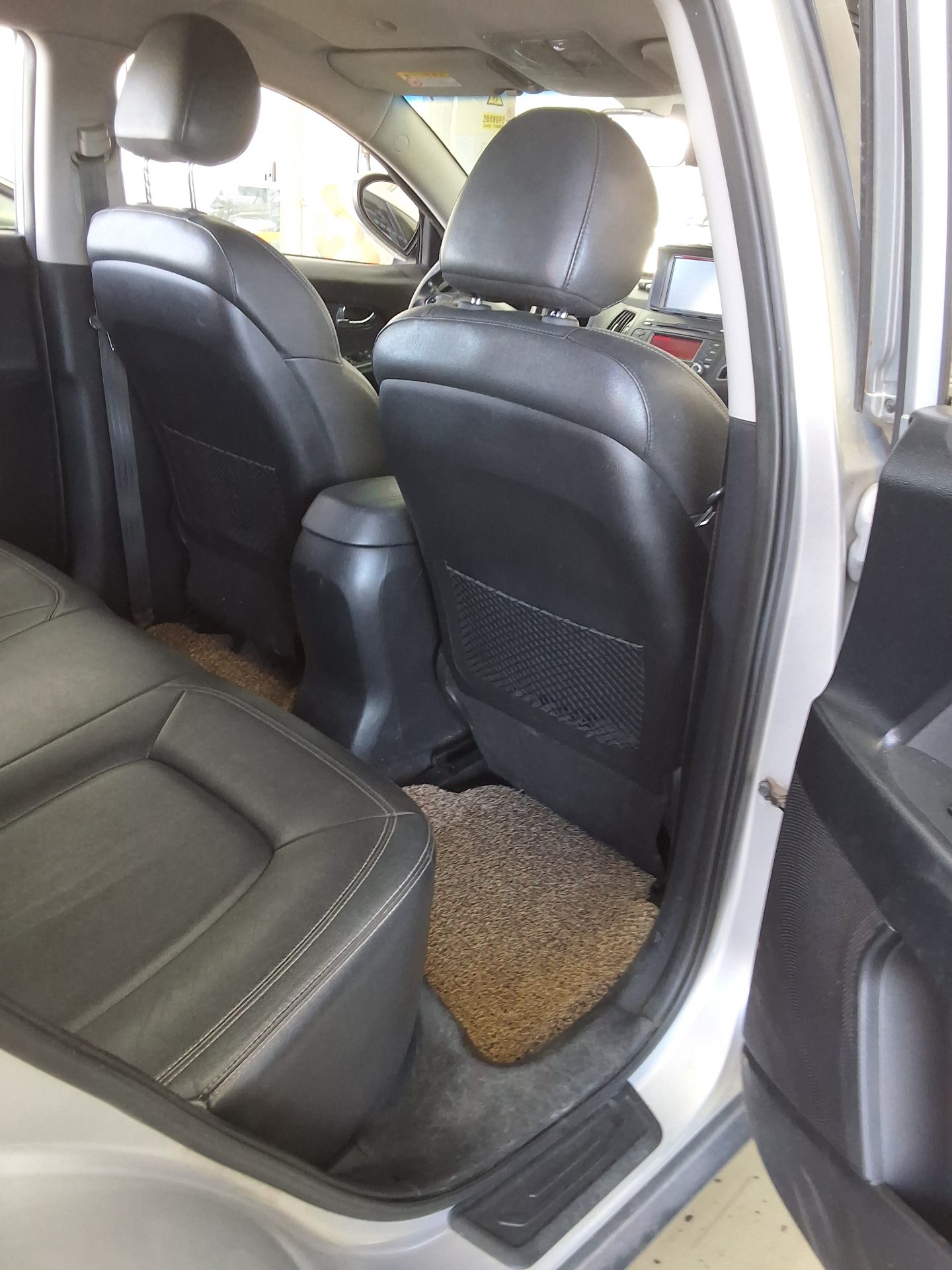 KIA SPORTAGE R DIESEL R2.0 2WD TLX LUXURY MODEL 2011 - zdjęcie 13