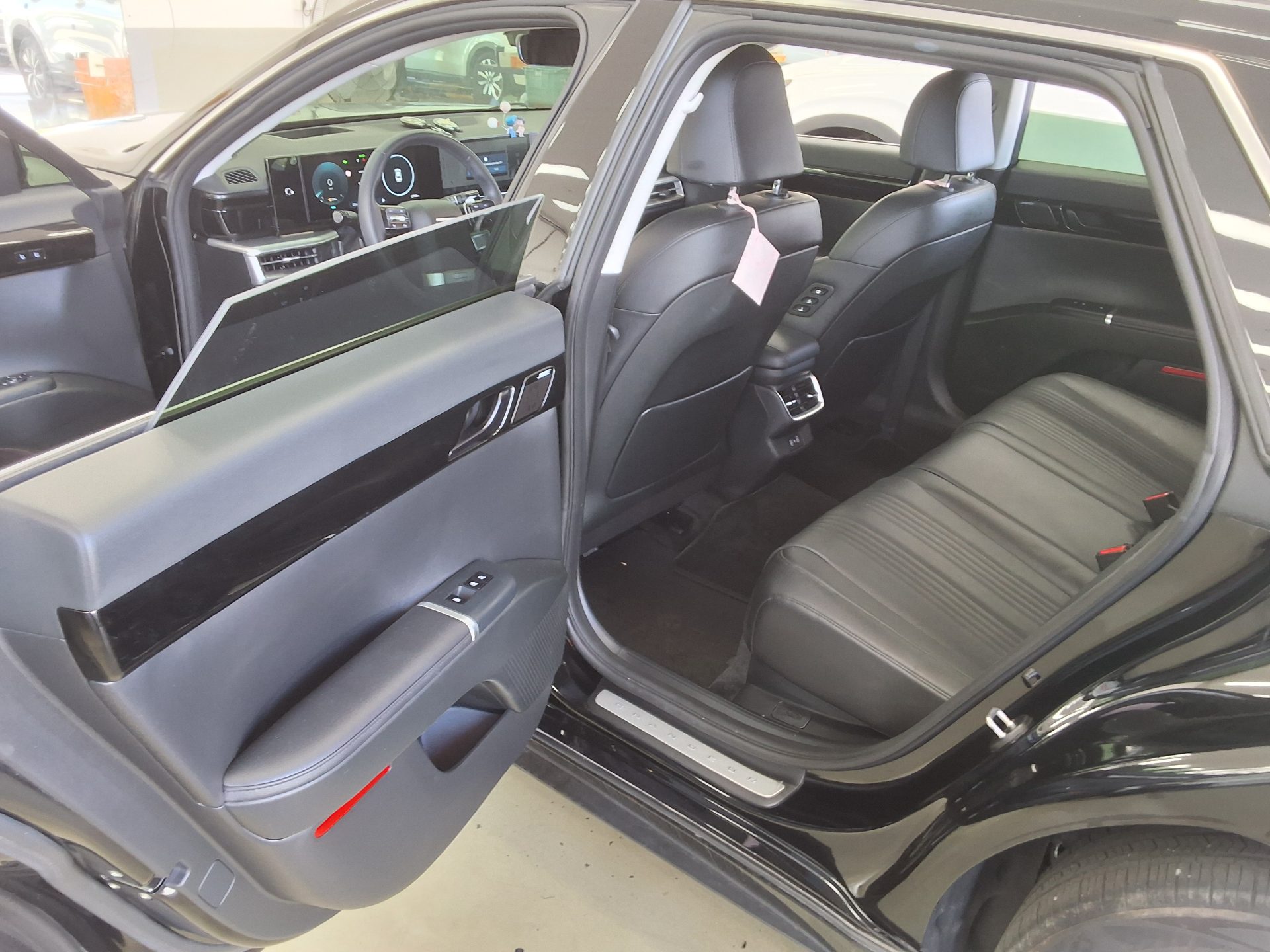 HYUNDAI THE ALL NEW GRANDEUR GASOLINE 2.5 EXCLUSIVE 2023 - zdjęcie 12