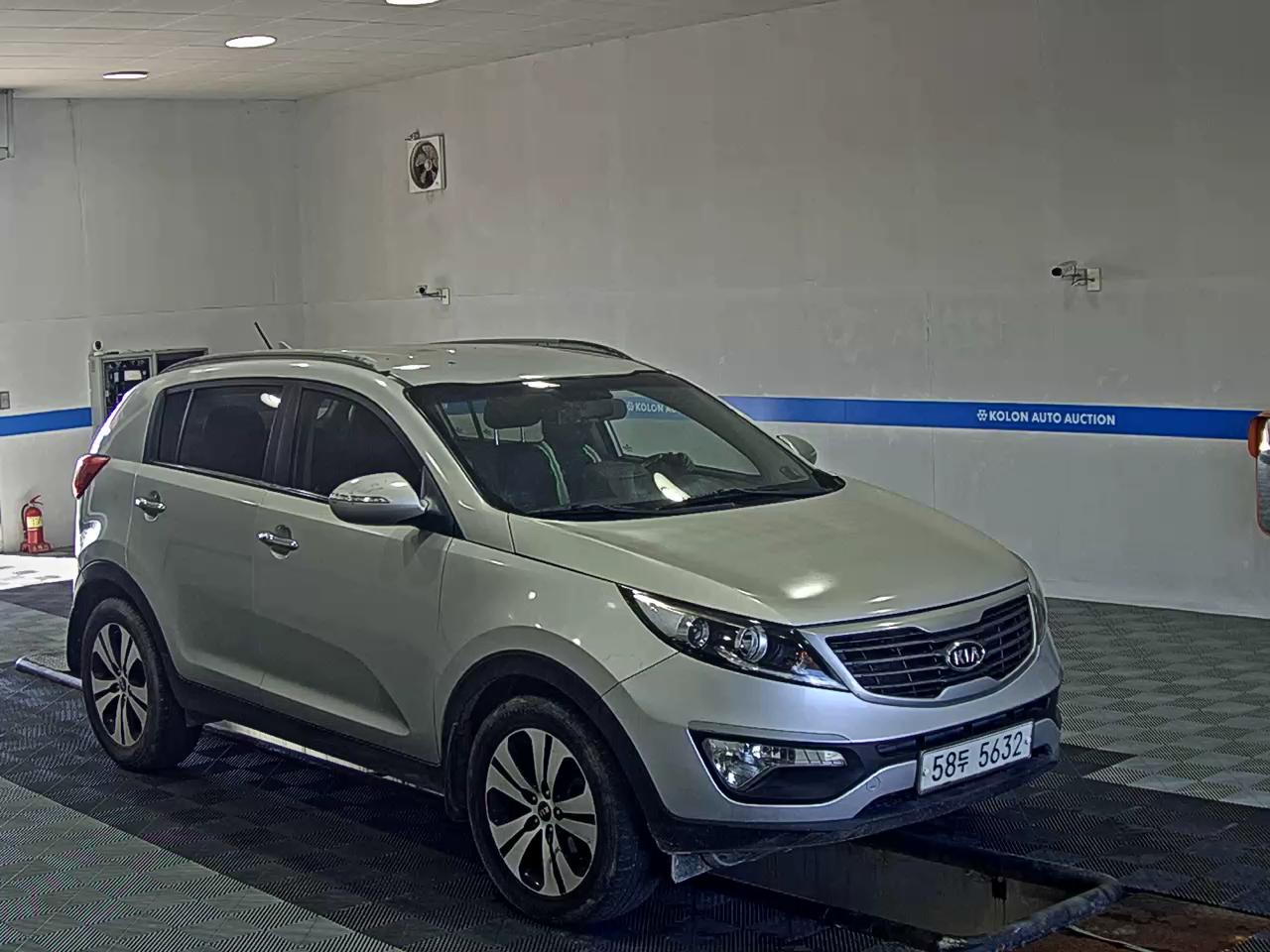KIA SPORTAGE R DIESEL R2.0 2WD TLX LUXURY MODEL 2011 - zdjęcie 3