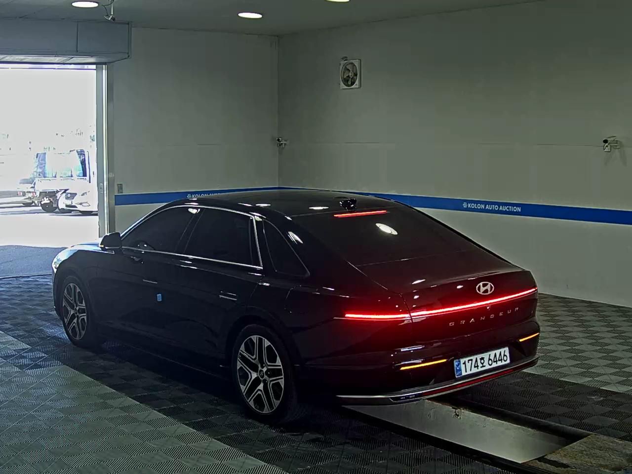 HYUNDAI THE ALL NEW GRANDEUR GASOLINE 2.5 EXCLUSIVE 2023 - zdjęcie 6