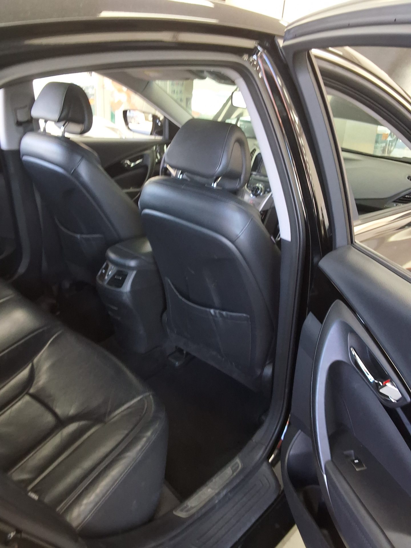 HYUNDAI GRANDEUR HG HG 240 LUXURY 2012 - zdjęcie 13