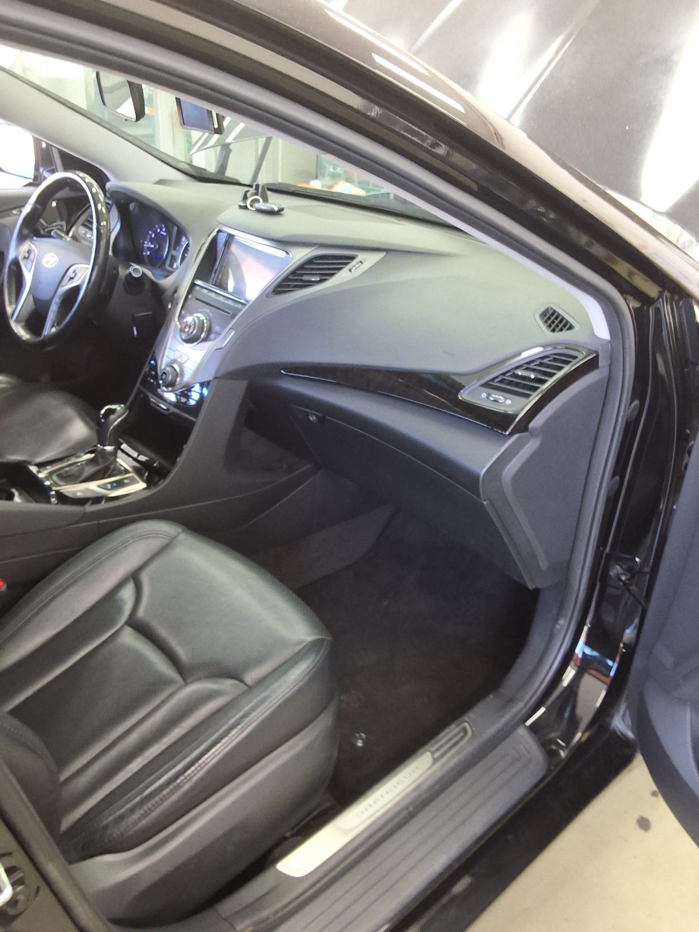 HYUNDAI GRANDEUR HG HG 240 LUXURY 2012 - zdjęcie 14